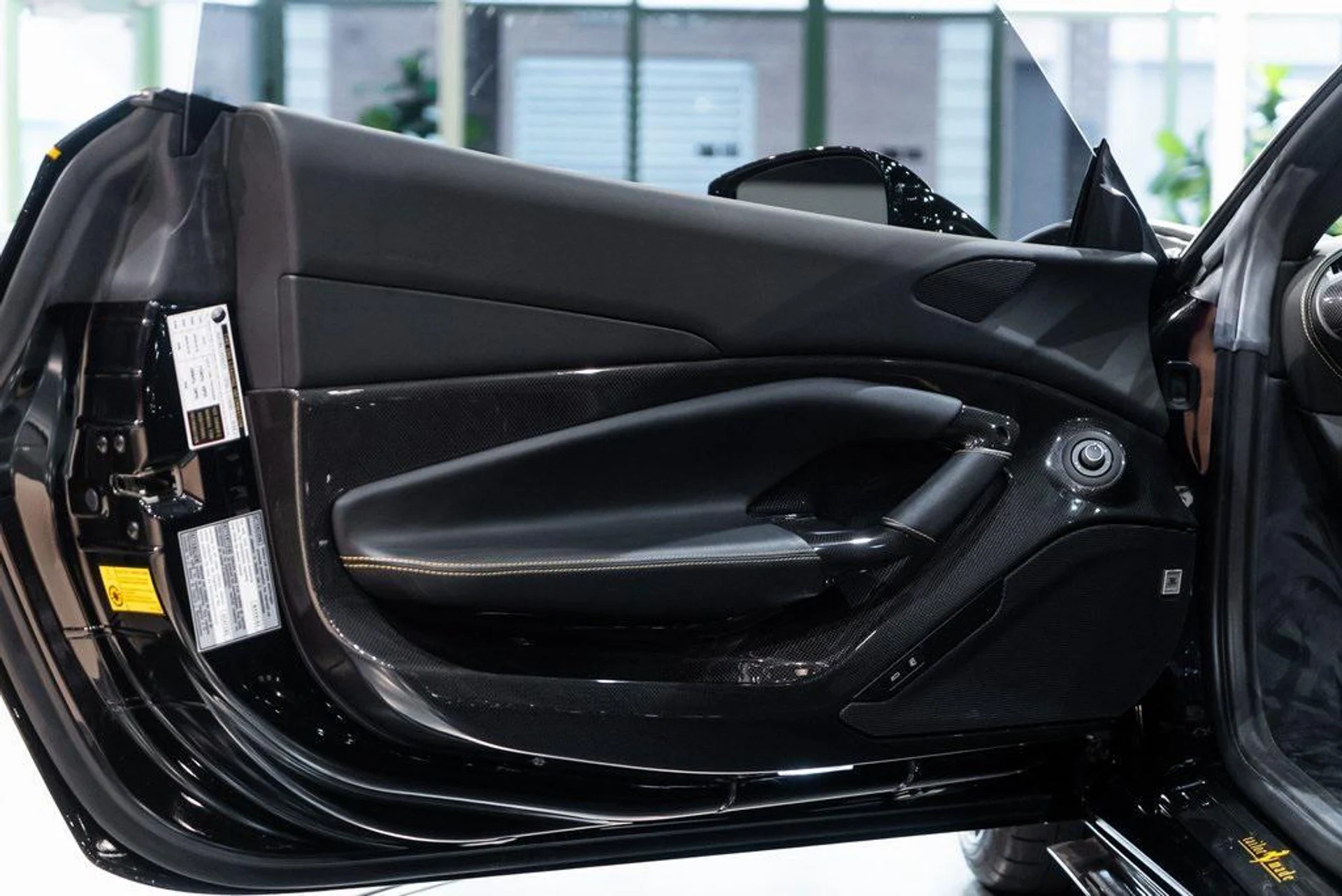 mph023_2916639892_2_P_Gf6_TH_63hk67_L_V_Sn80vl6_WP_Dc_cf7f5c3228