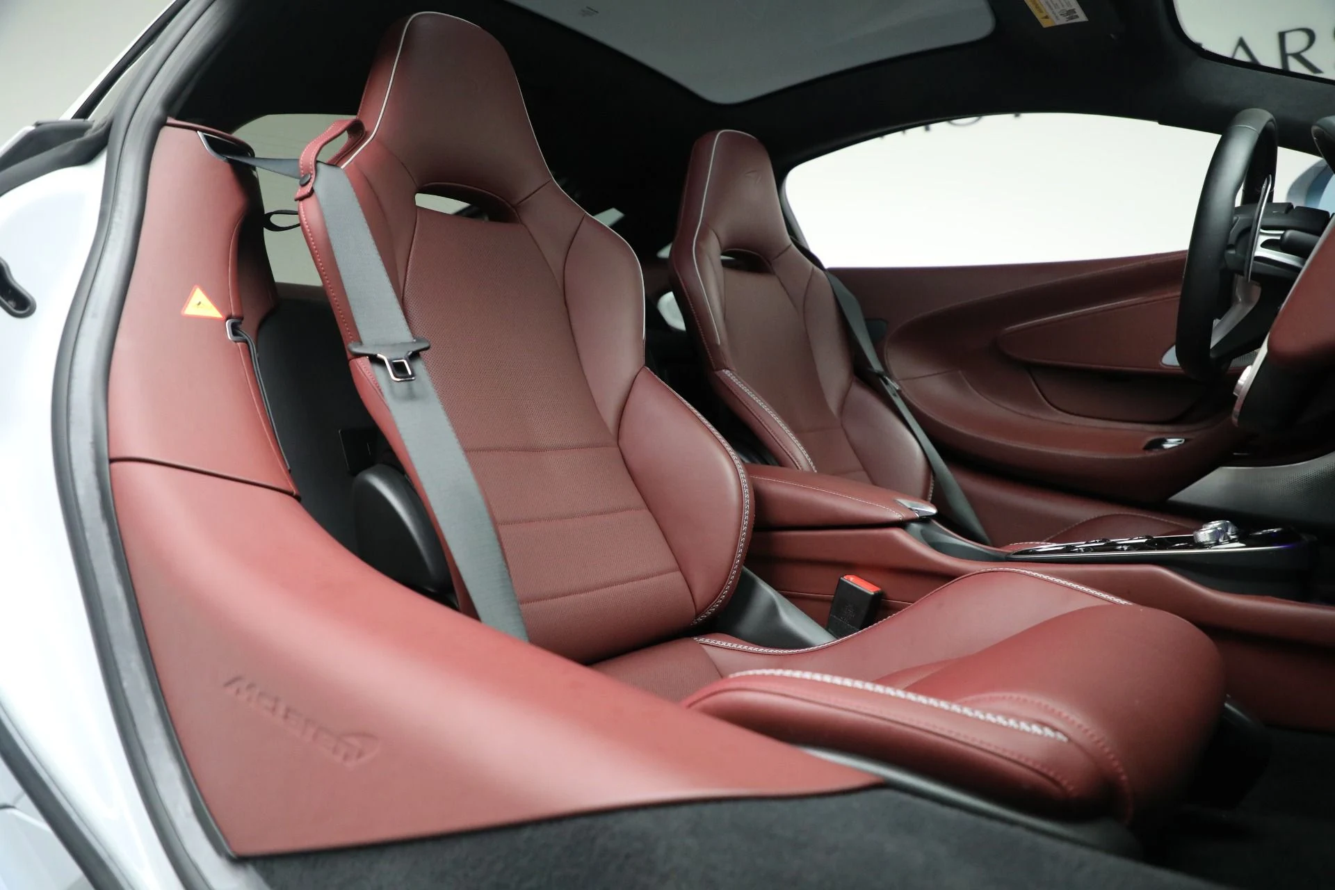 mph023_2917516121_Used_2023_Mc_Laren_GT_Luxe_e6c6379666