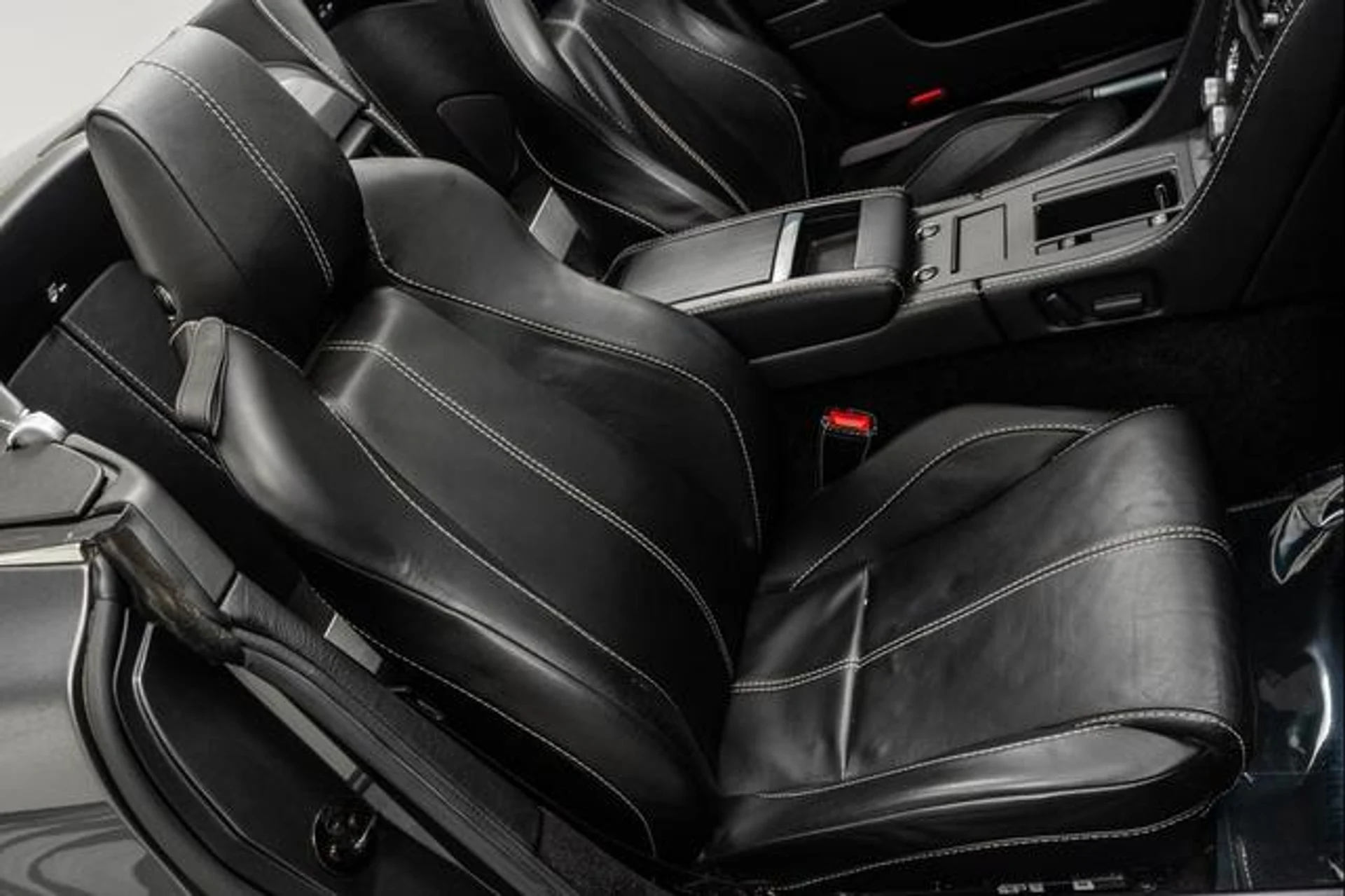 mph023_2925390204_qo_B8j9e_Ce5_K5_Gsr_Zt9r5_Lrd_Nl2c_b03e70f153