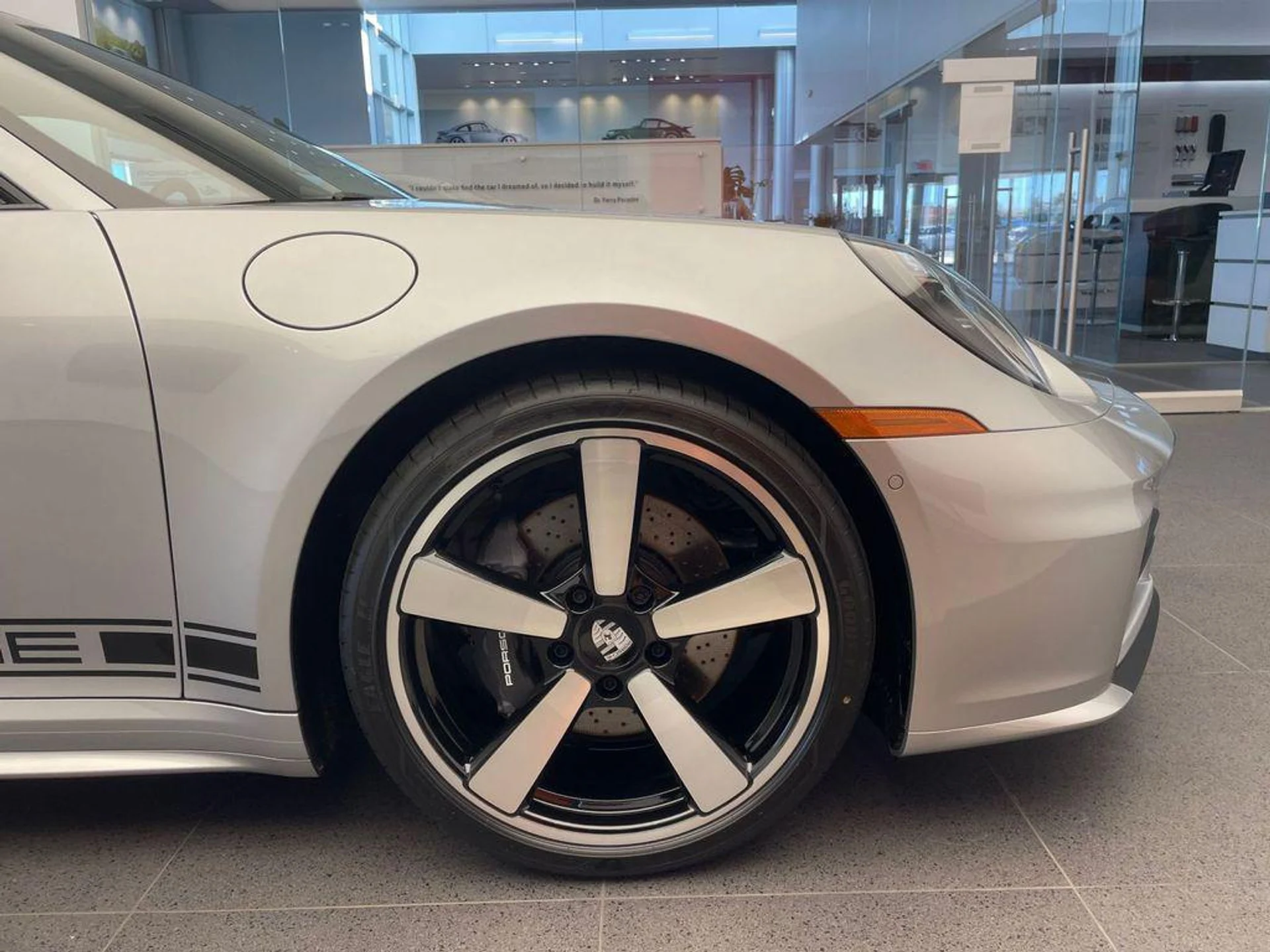 mph023_2927416516_mw_5_QQ_8i_L6_U7d_Yh_Eg8_GH_8o982_XU_ef167fce71