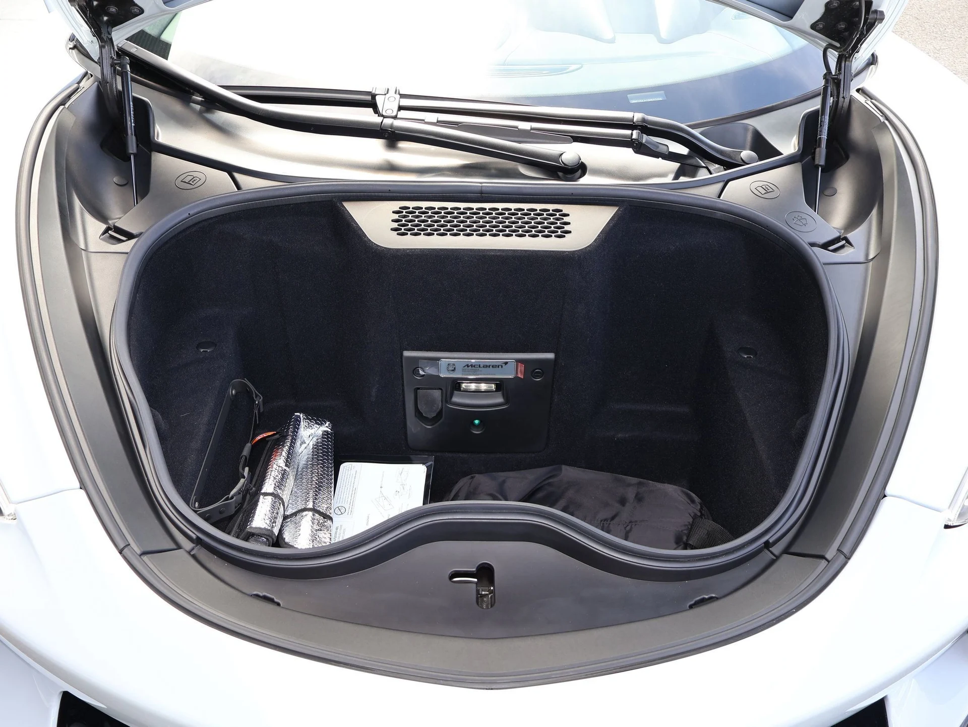 mph023_2929754309_0650c819c370871a6531c14d7b914e2c_ebfd7621d2