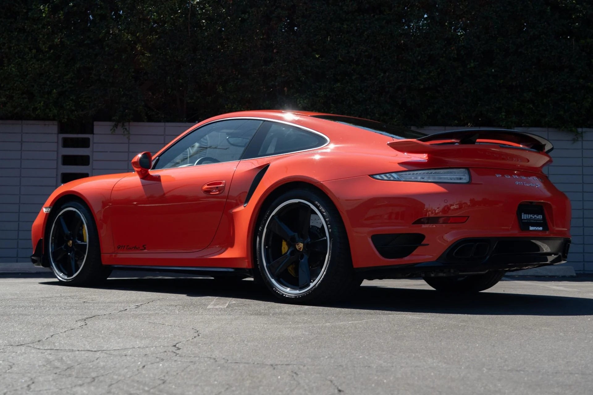 mph023_2930114589_Used_2016_Porsche_911_Turbo_S_1756939702_eae1998beb