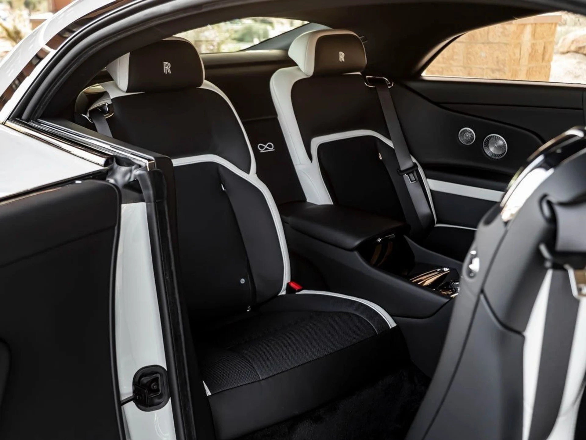 mph023_2937866109_24_617d5494ee