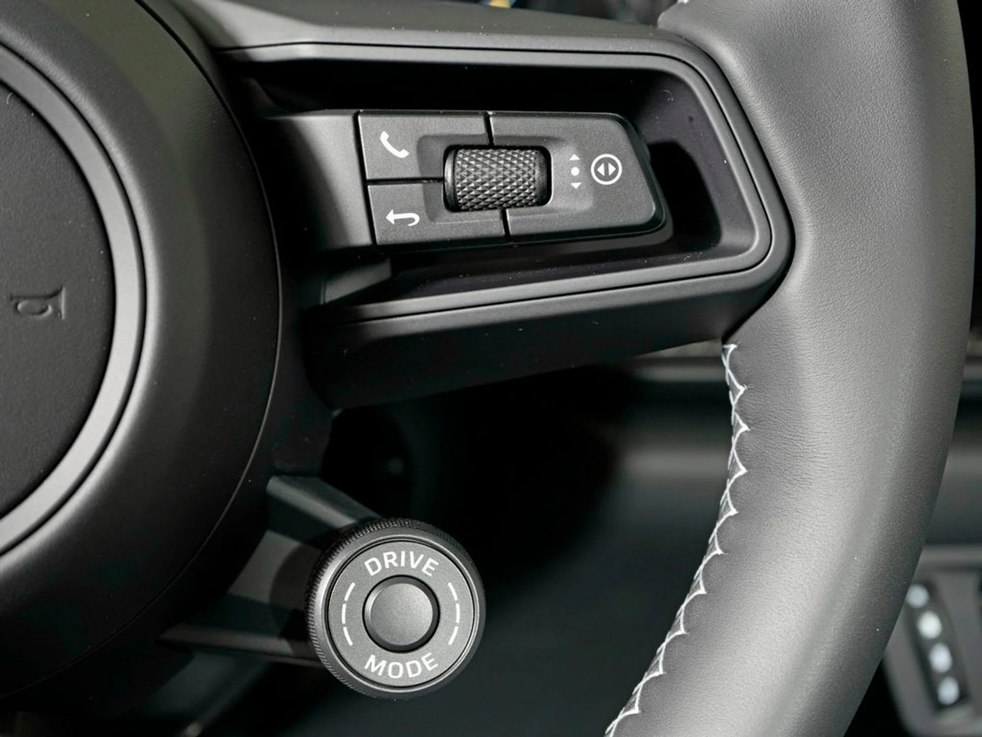 mph023_2942298545_24_174685e0e8