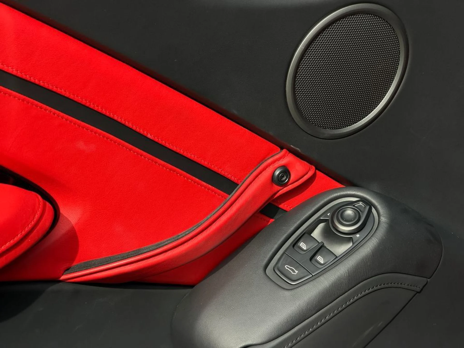 mph023_2955118544_3bcbf124efec43058c8001a09943a604_98f9e1b62f