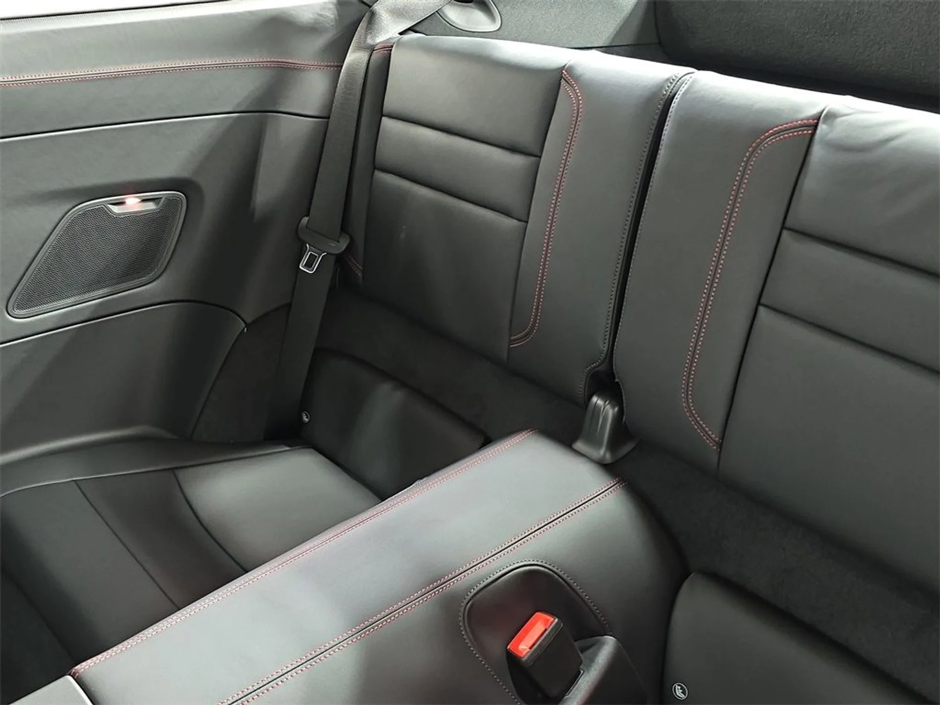 mph023_2966996742_01a3e7b6e953110ddcdcb67a10149897_cf2eaea592