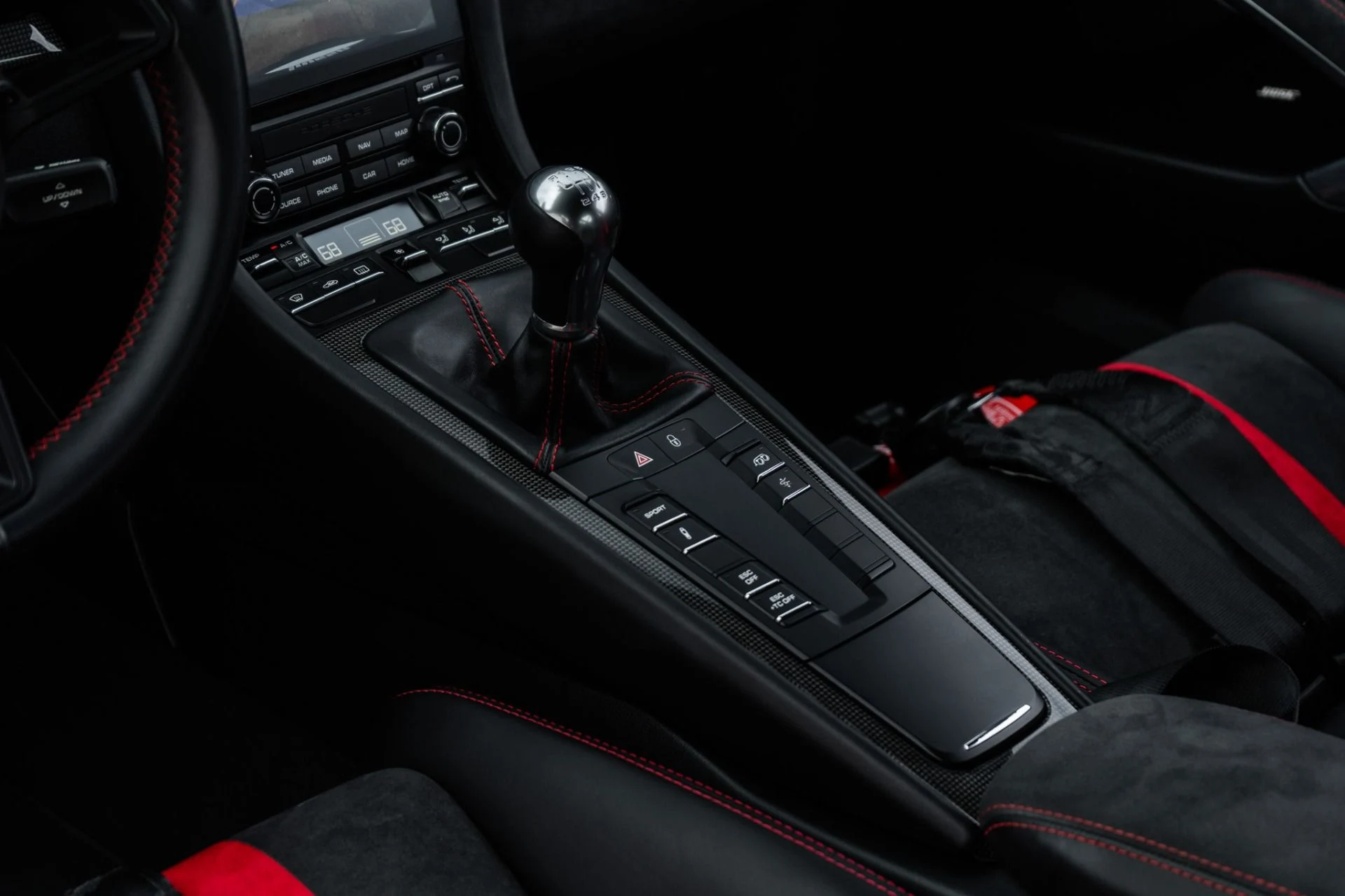 mph023_2968172195_Used_2018_Porsche_911_GT_3_1780955665_26625a99d8