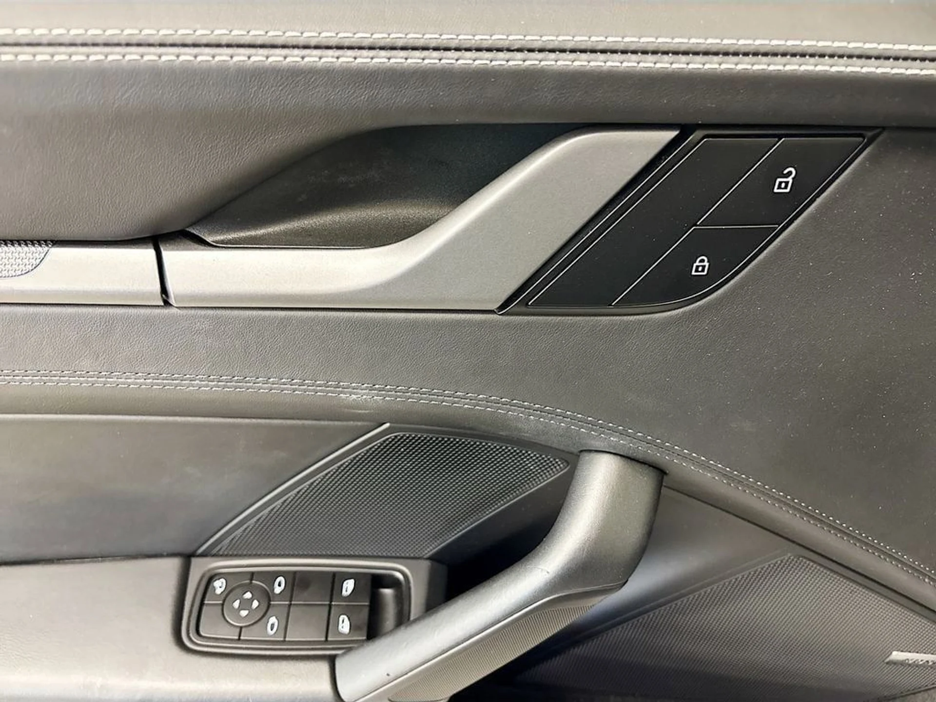 mph023_2968634051_6eaf04839179451f85d79eb8c94fe0cc_3f432e804d