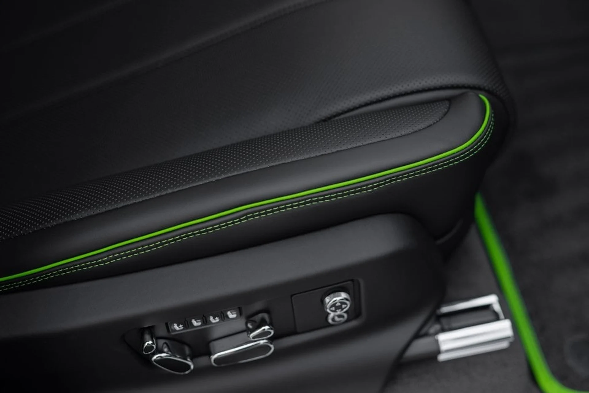 mph023_297093662_92a92f5ab5691051ffc67f5c06f552a9x_5bf69327d6