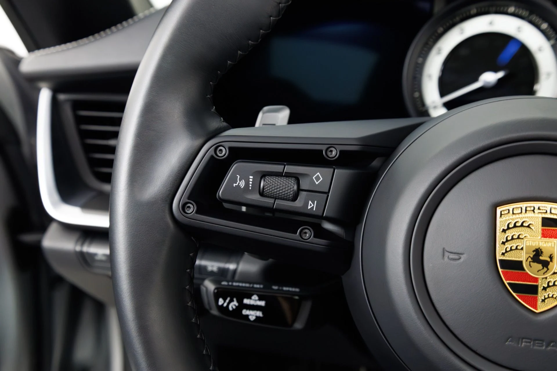 mph023_2975926408_Used_2022_Porsche_911_Targa_4_S_1772835260_69d8b39bda