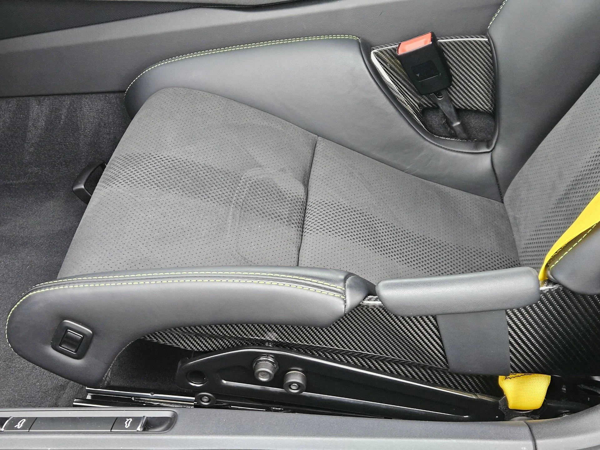 mph023_2980612617_65ee8b2b3ccfb74191392e7dd68d8ae5x_d3bc89885d