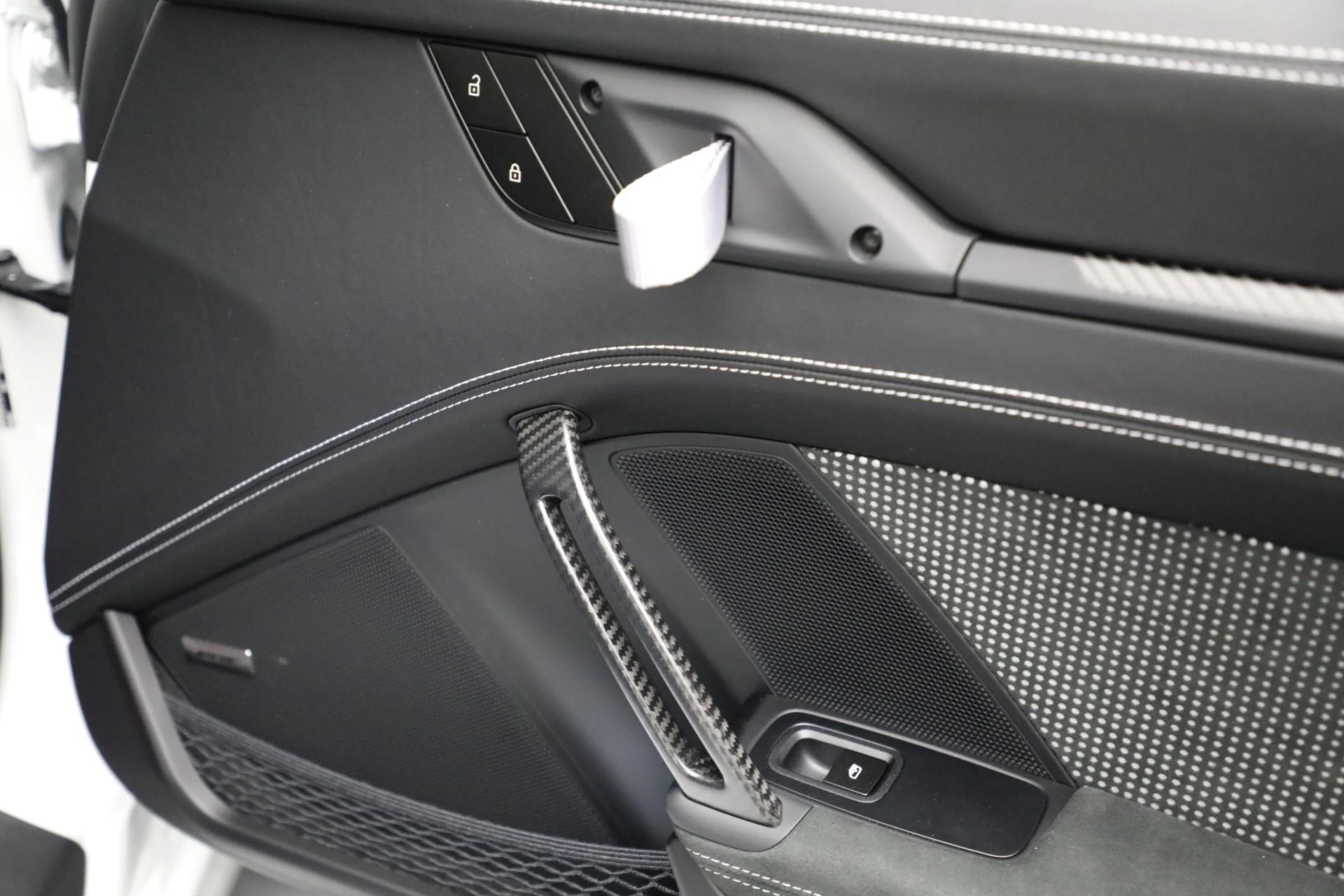 mph023_2981695337_Used_2025_Porsche_911_GT_3_RS_1762987246_8427cd91cc