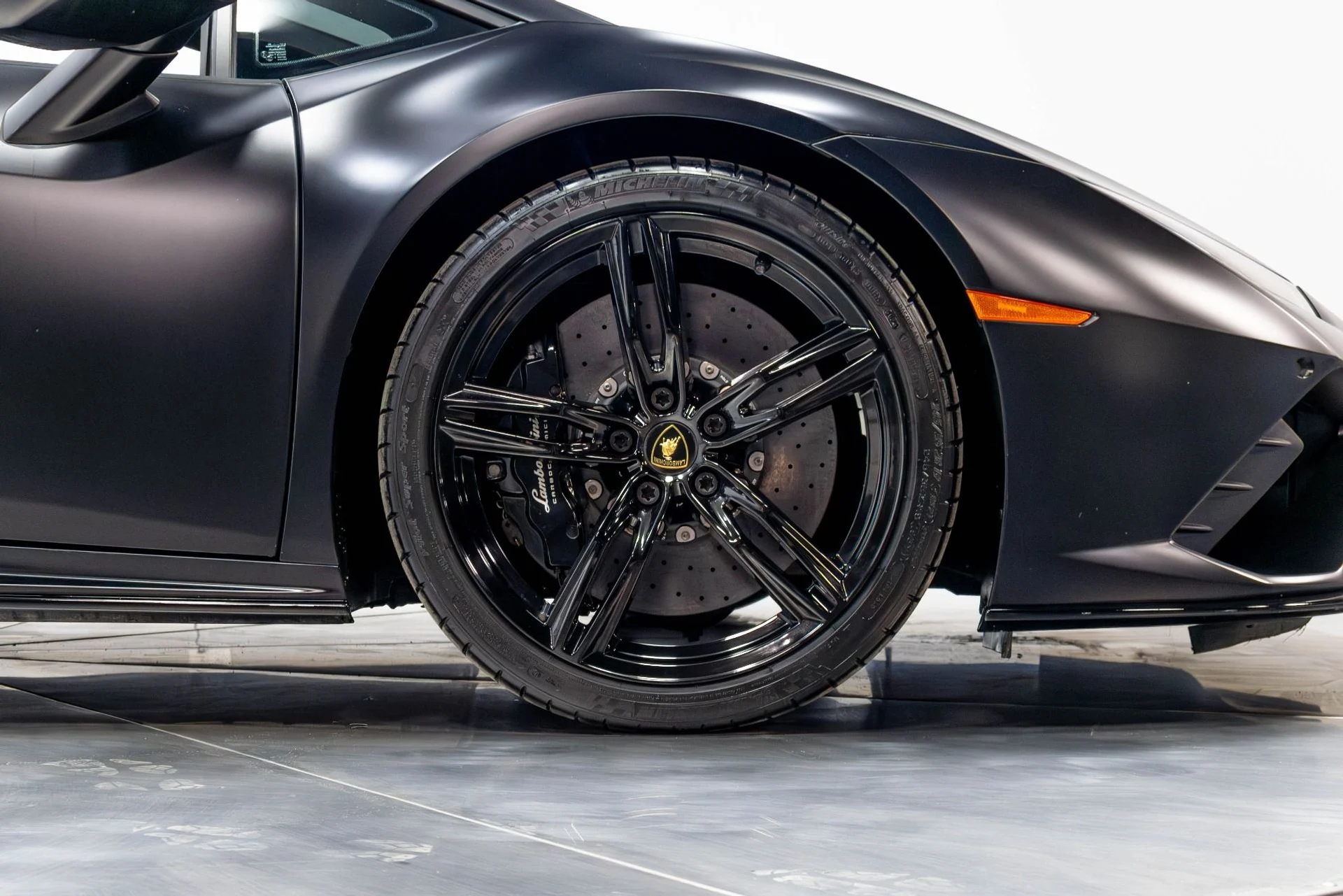 mph023_2984673489_Used_2021_Lamborghini_Huracan_EVO_EVO_Spyder_1780949077_aa7457bc74