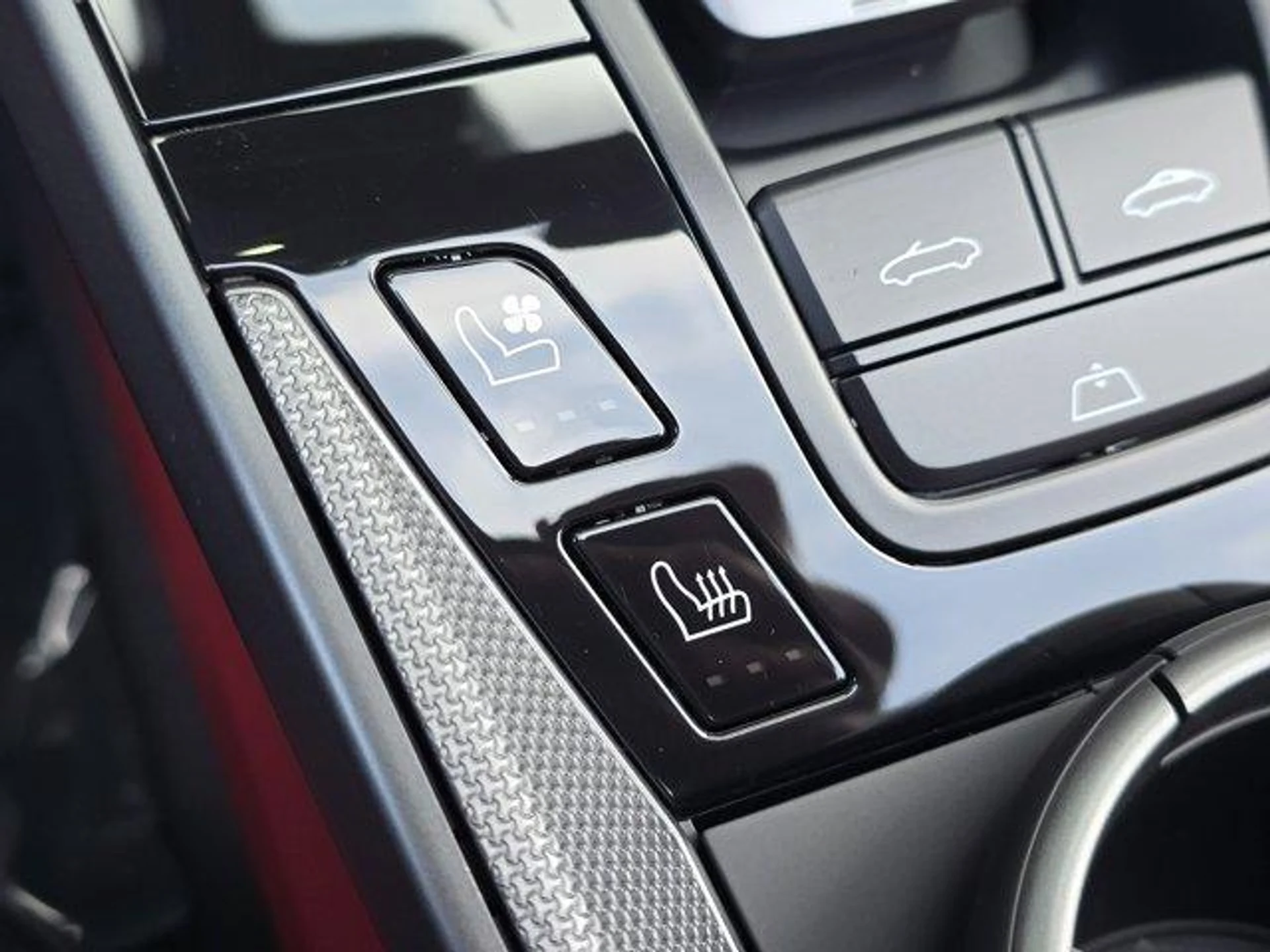 mph023_2985225606_B_In_Ts_B_Dy_QJL_Wk5_Fb7qi_M_Ct_Xj4v_E_18b50ab864