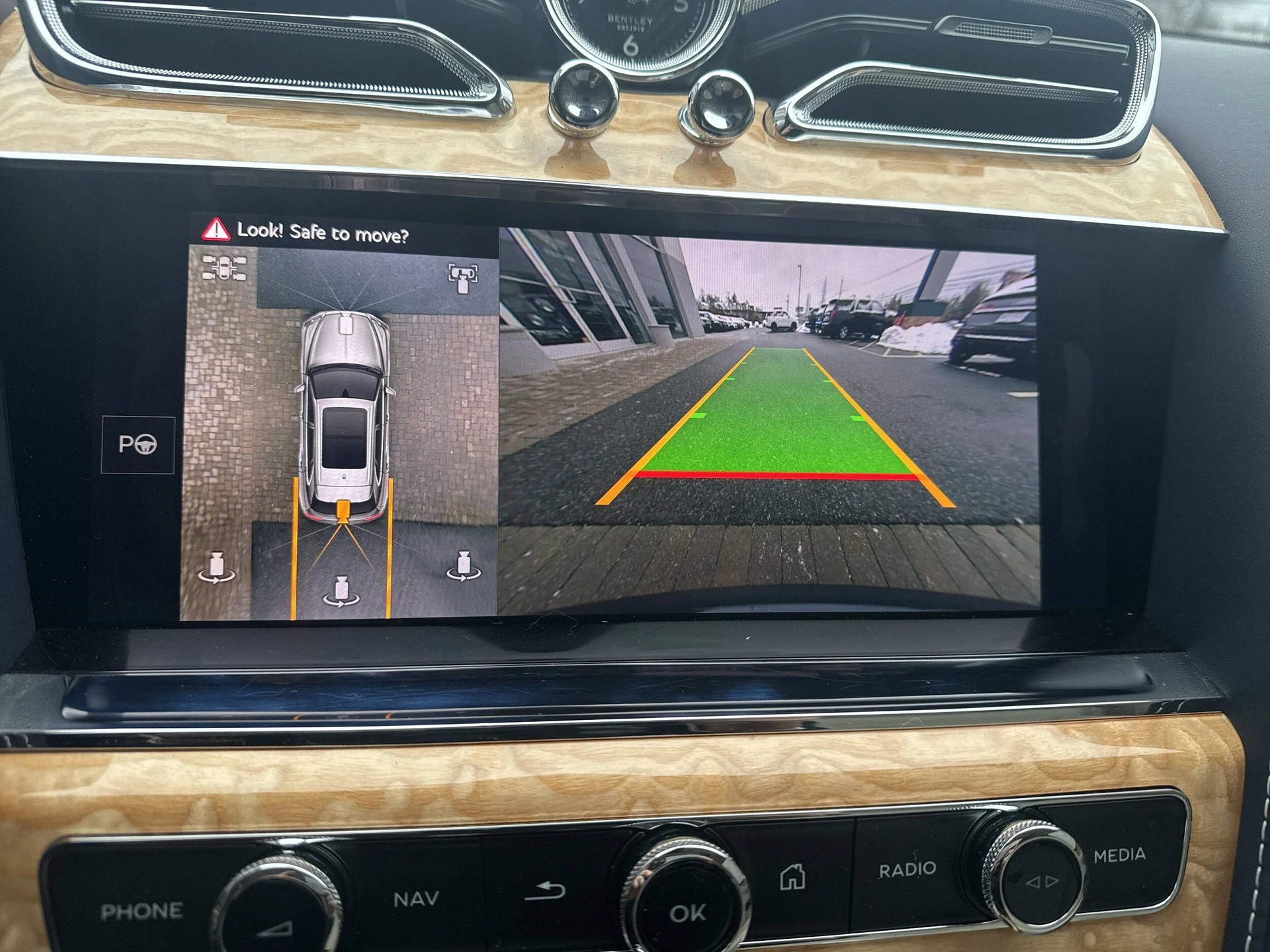 mph023_2995267235_66ff9af62565985b39277cefb1794d3dx_29388f3157