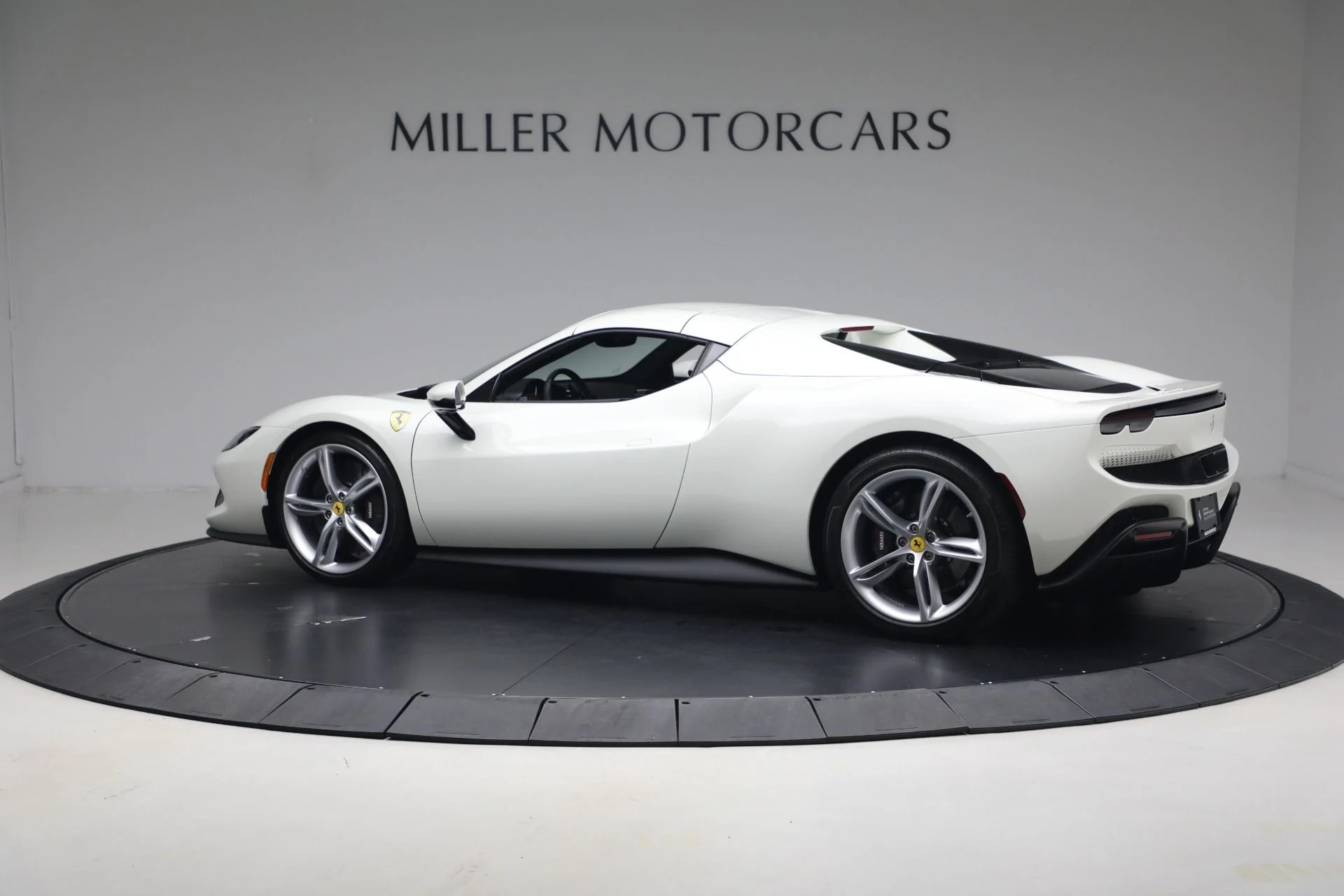 mph023_3010421848_Used_2025_Ferrari_296_GTS_1780951812_e584fd8d07
