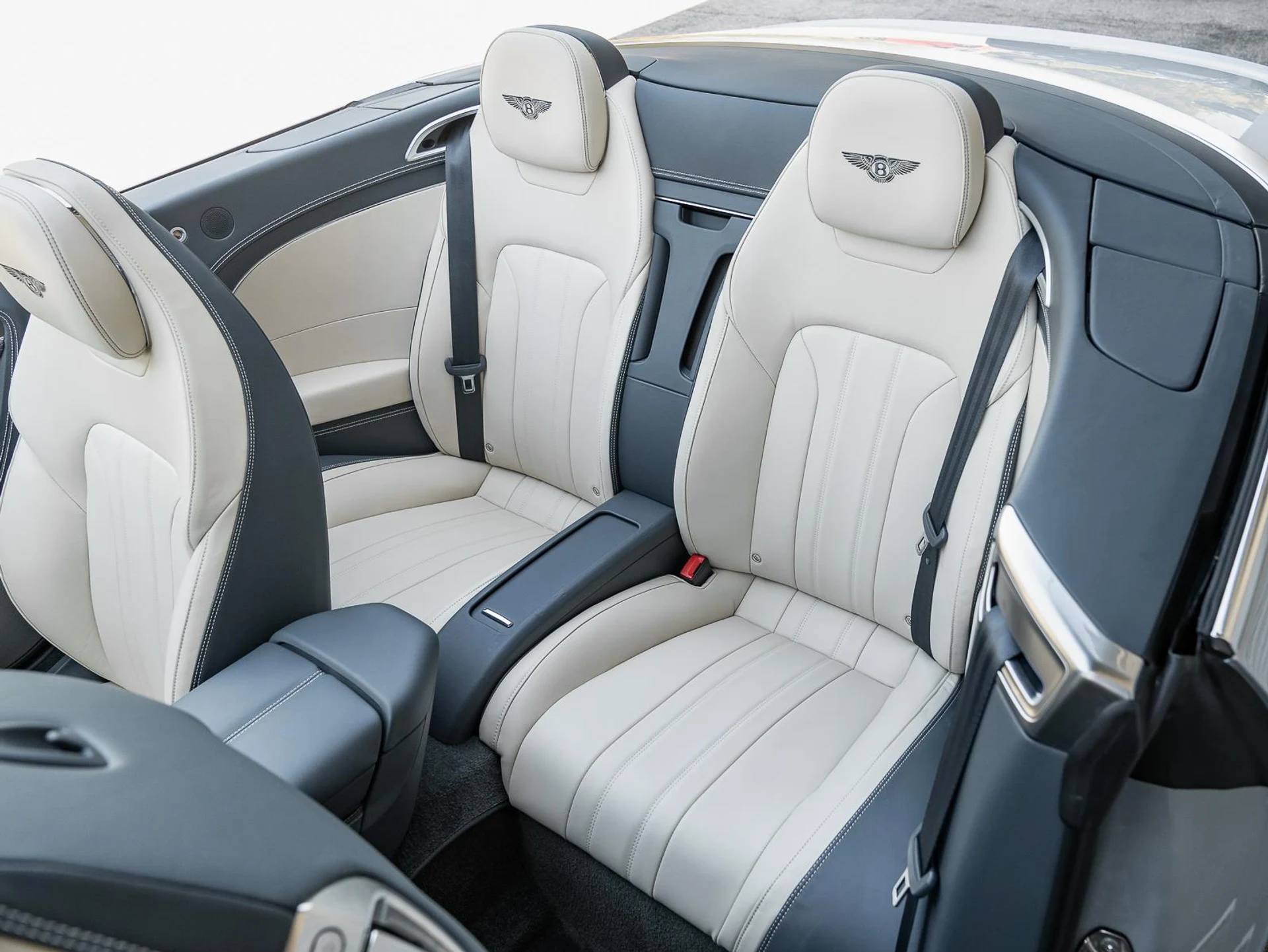 mph023_301355428_Used_2022_Bentley_Continental_GTC_GT_V8_1777583149_6f837e8cbc