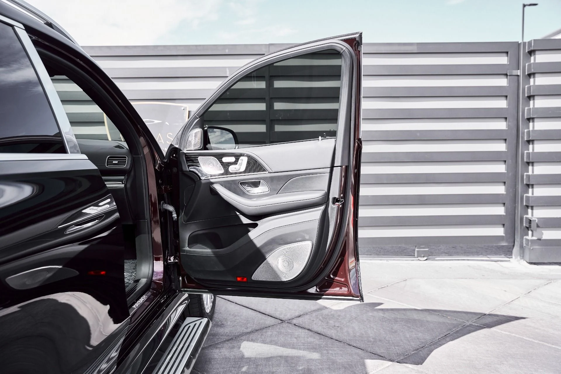 mph023_3014010976_Used_2024_Mercedes_Benz_GLS_Maybach_GLS_600_1773530599_612f8905a3