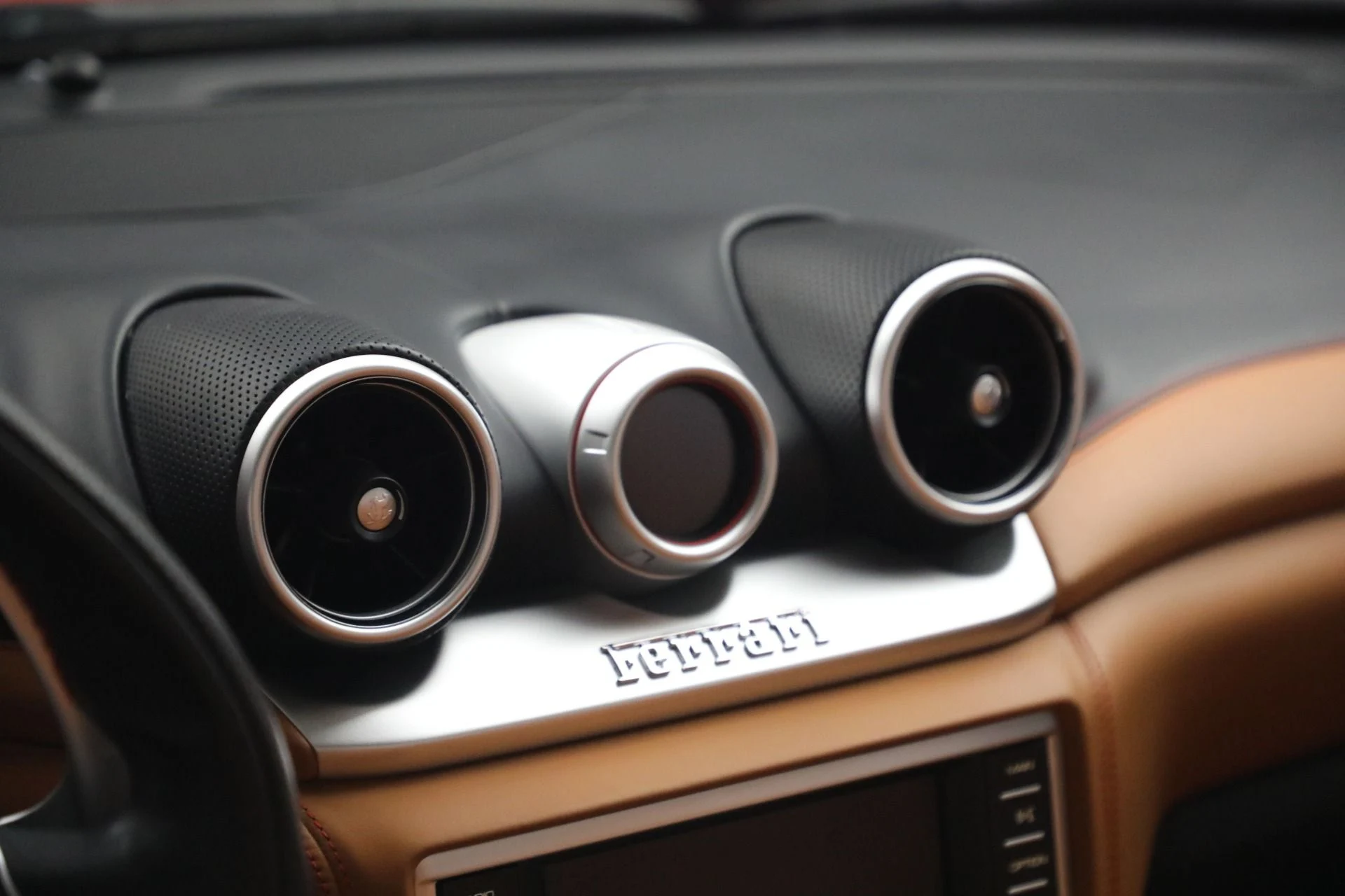 mph023_3018470274_Used_2016_Ferrari_California_T_Handling_Speciale_1775663839_ca5b01a695