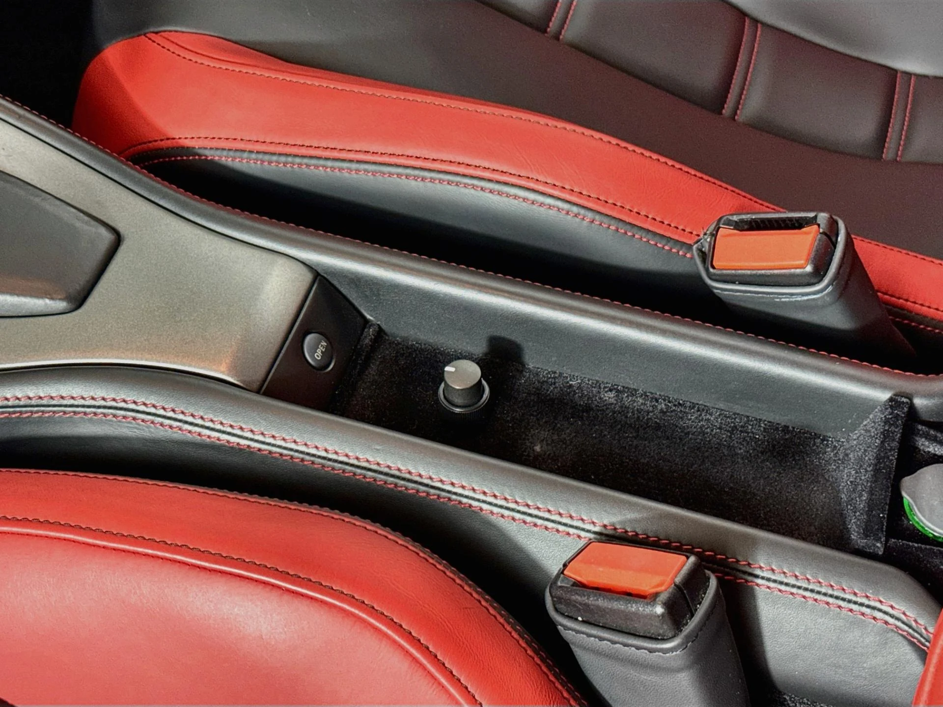 mph023_3023135561_Used_2014_Ferrari_458_Italia_1786128948_a774e9b143