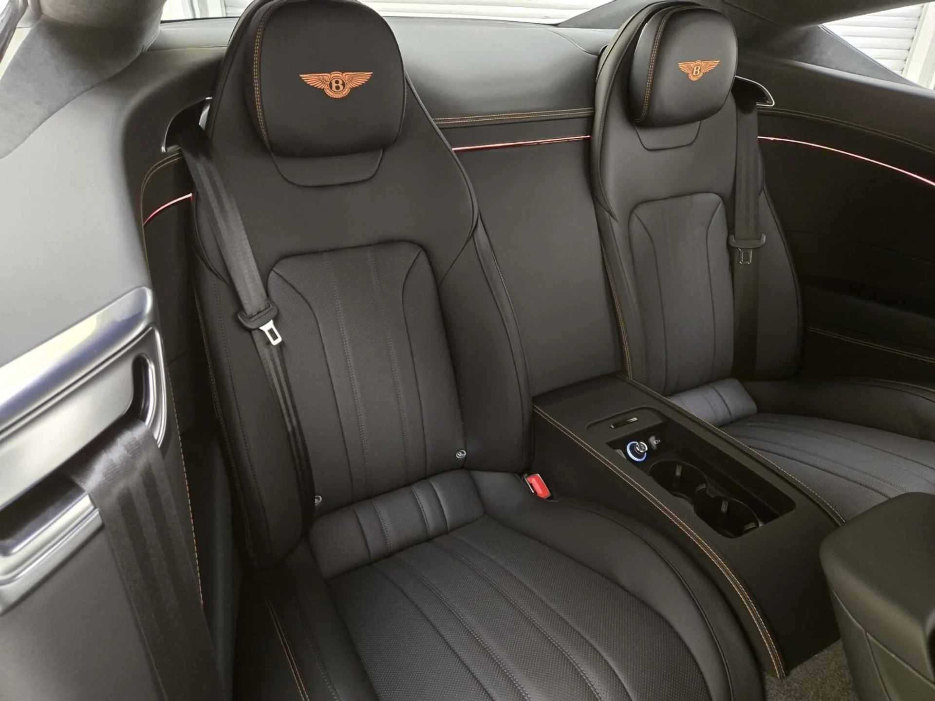 mph023_3023404508_Used_2025_Bentley_Continental_GT_Black_Edition_1787893566_60cdcf7402