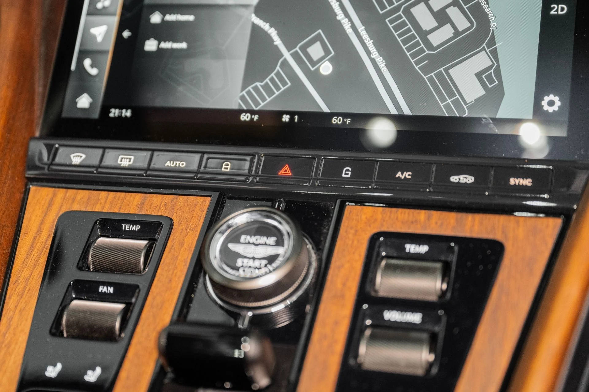 mph023_3029462258_Used_2024_Aston_Martin_DB_12_Coupe_1761150102_f430fb918c