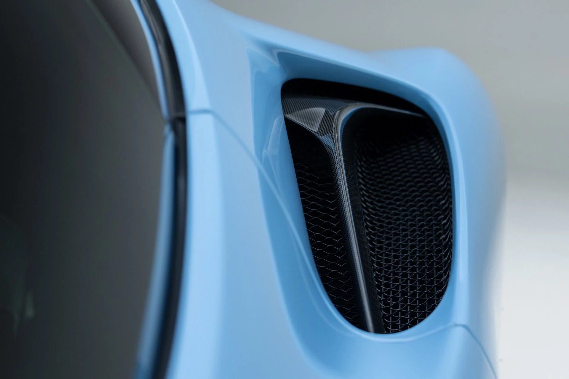 mph023_3034341022_13031_p24_l_c579be7c37