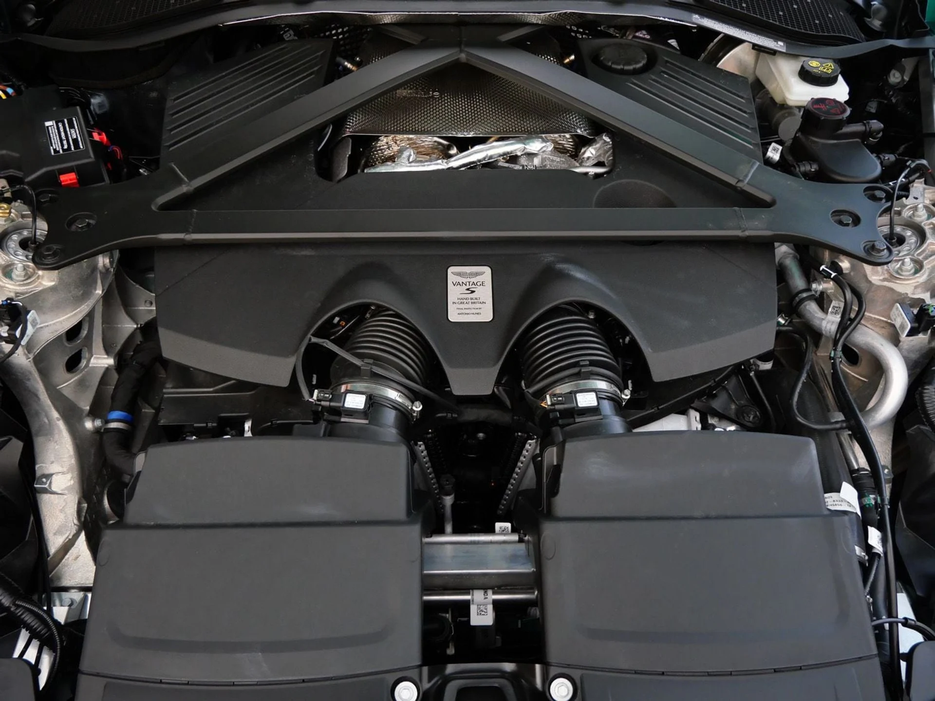 mph023_3039390823_c4e23e803a6f86d45e4a79125e8fbb23x_41258eab64