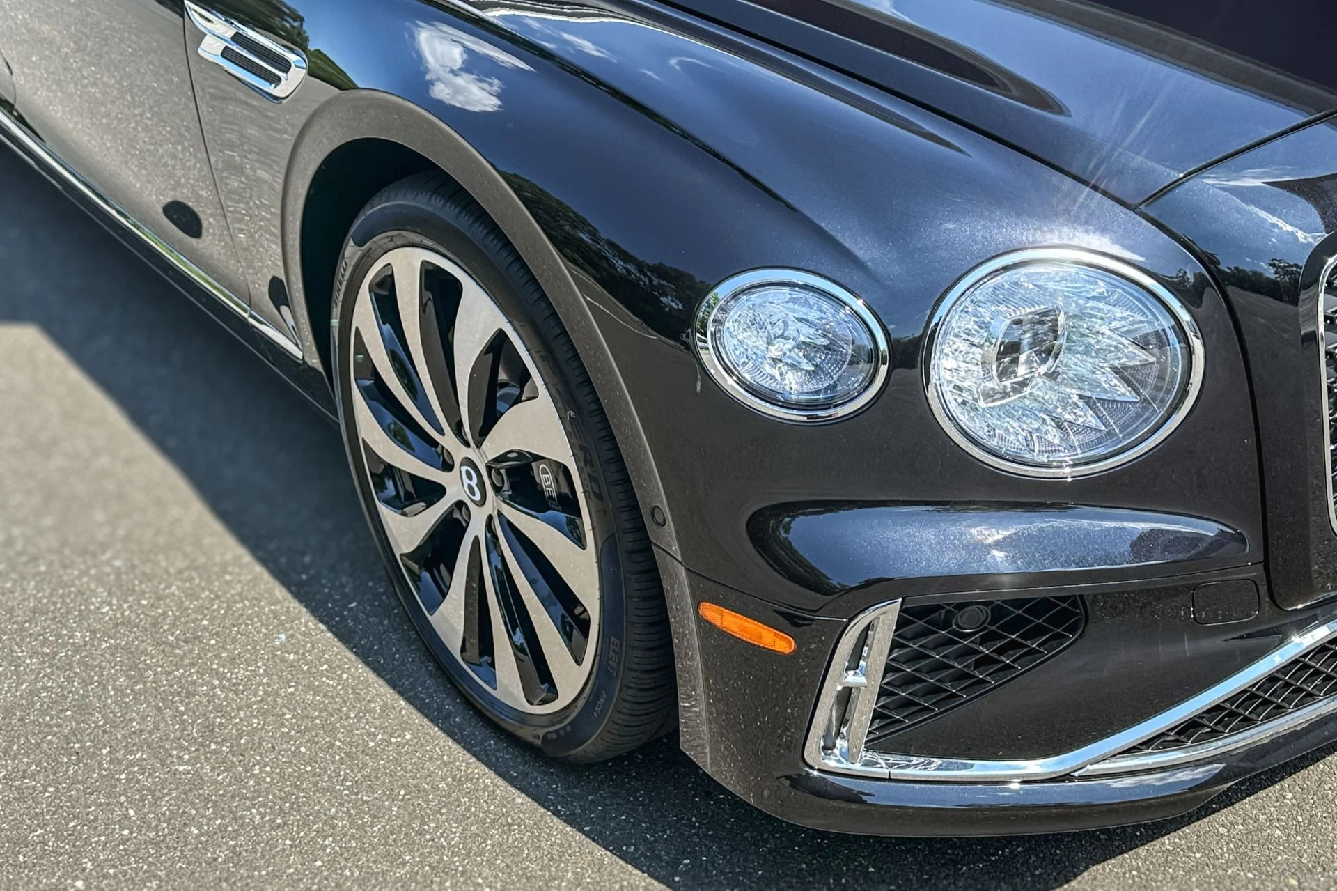 mph023_3048366451_New_2026_Bentley_Flying_Spur_1783694530_0c889a803b