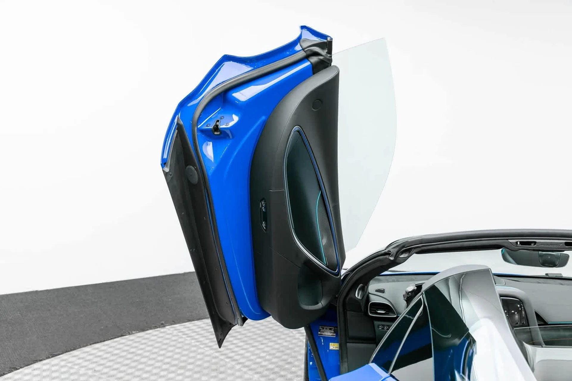 mph023_3051298441_24_e37ff49b0d