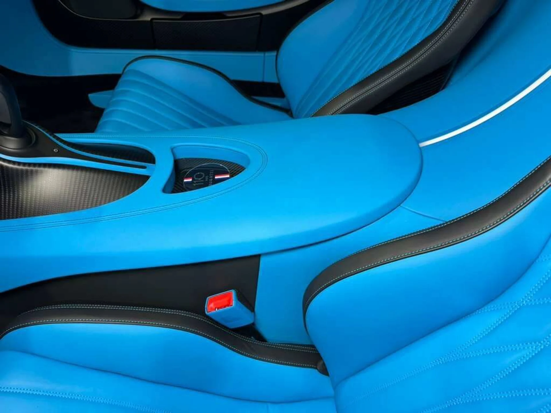 mph023_305339106_bb79a847679334446d686f93242f86f1_ef1a238fc6