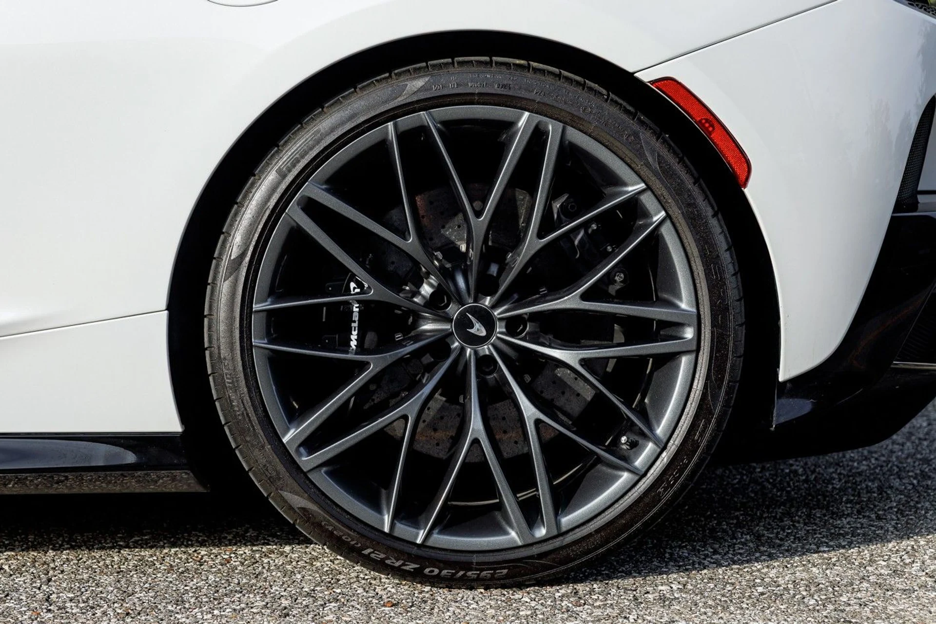 mph023_3057553662_631_p24_l_804e4dd786