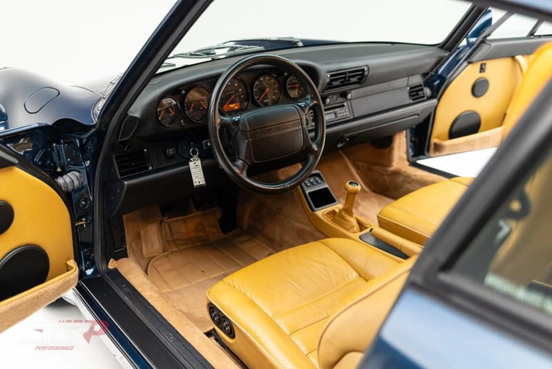 mph023_3058857310_5994_E673_5_CA_9_4_E30_89_DF_C8_DAD_90_FA_89_F_1a603b4000