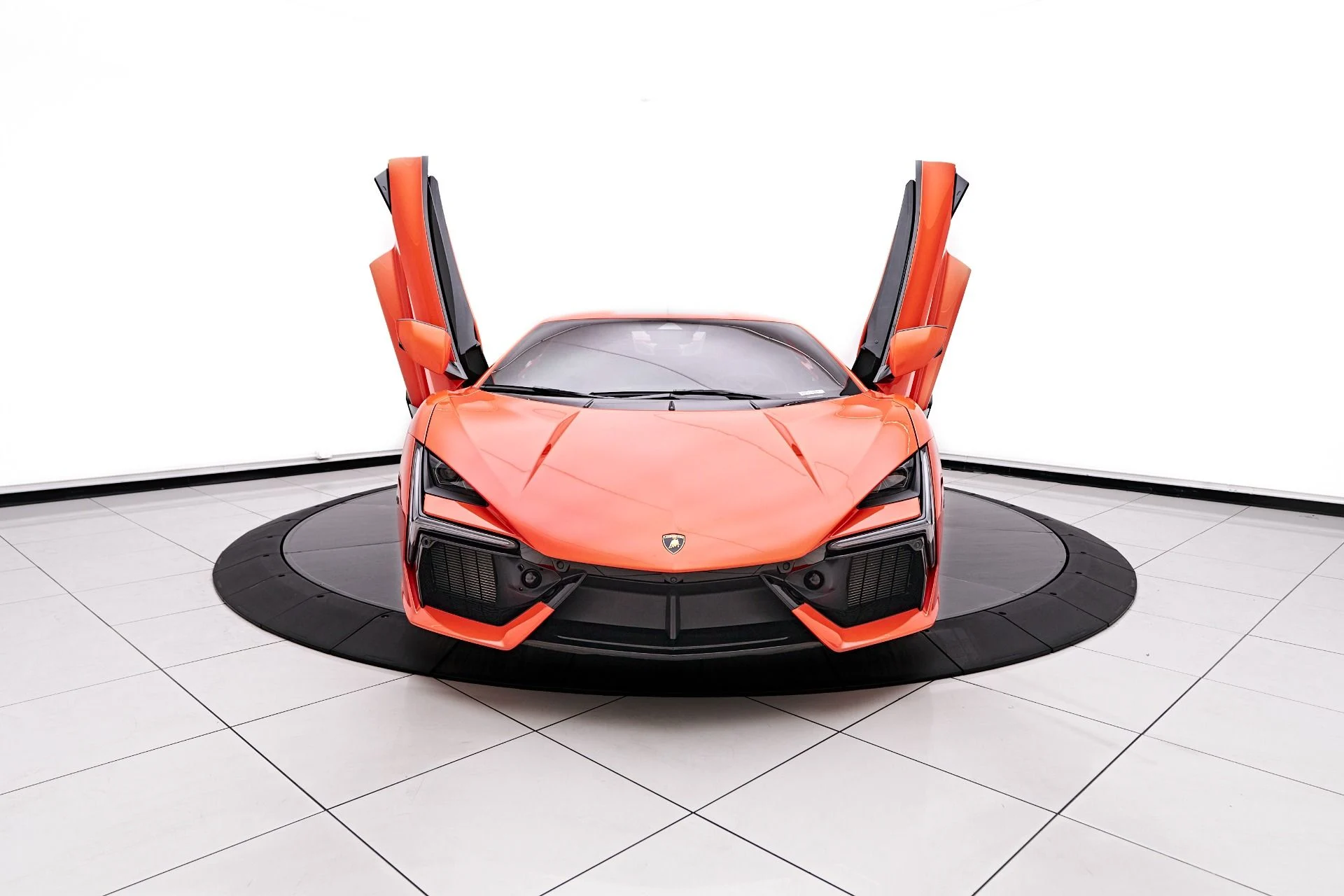mph023_3061097134_Used_2024_Lamborghini_Revuelto_Base_1755224841_a7a9bc9898