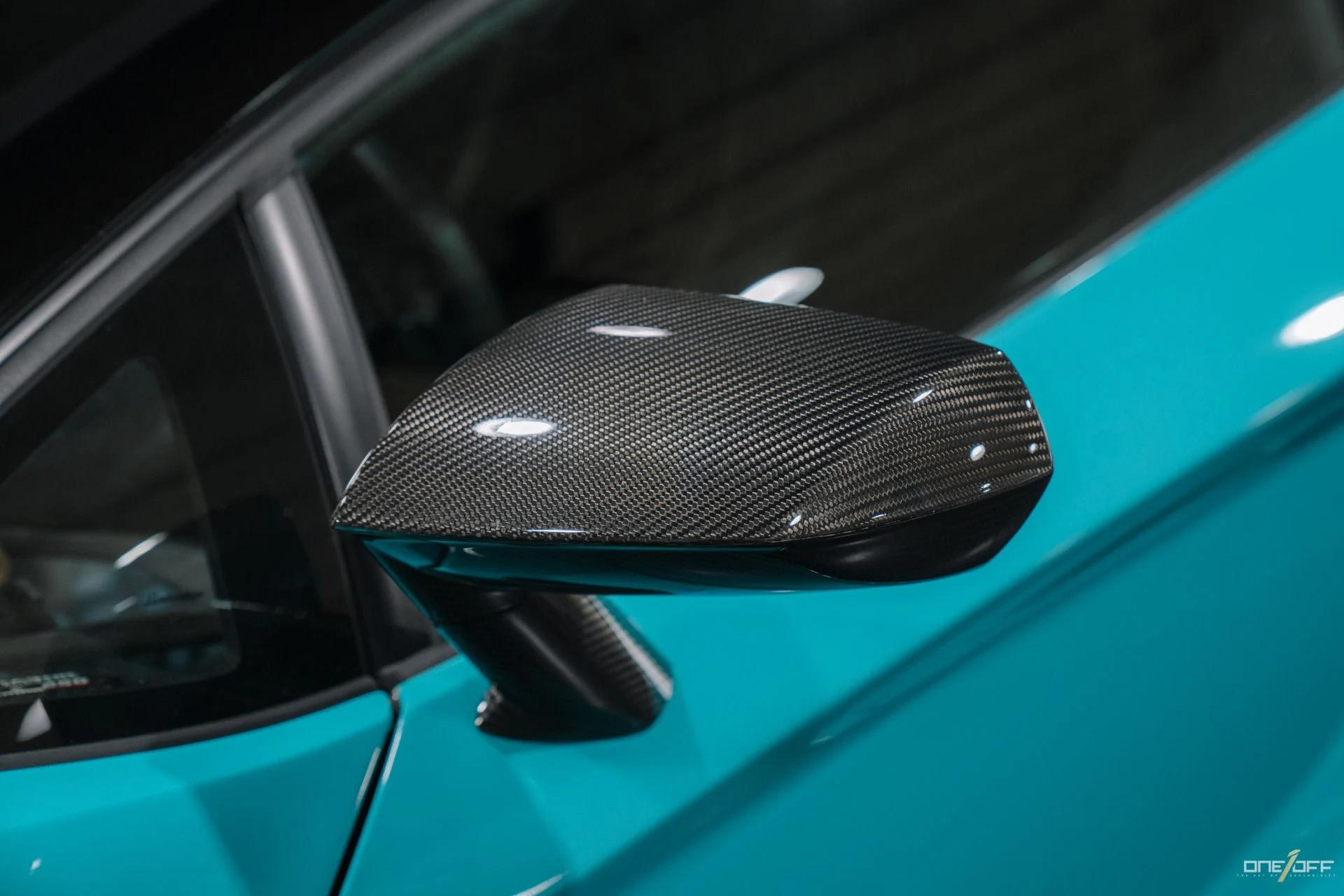 mph023_3066237758_Used_2022_Lamborghini_Aventador_LP_780_4_Ultimae_Roadster_in_Blu_Glauco_1756849147_0deb67bdaa