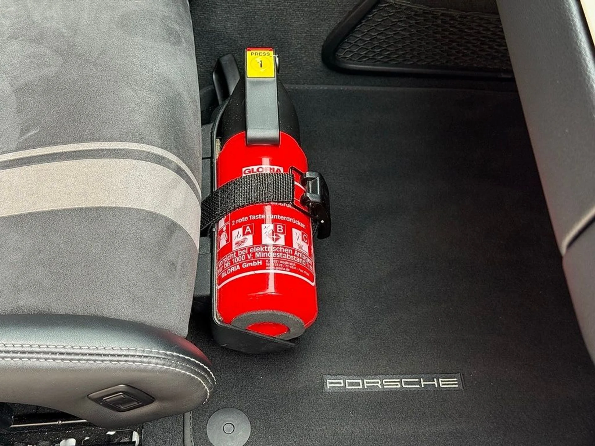 mph023_3067150753_d62d78f1555ffaeeb487f4d60c7bb0c9x_97f169f170