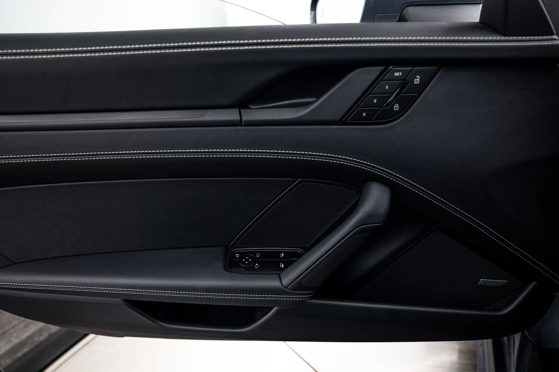 mph023_3067832295_fe6918e5e2c568471c839e00fd867972_b8614d9a55