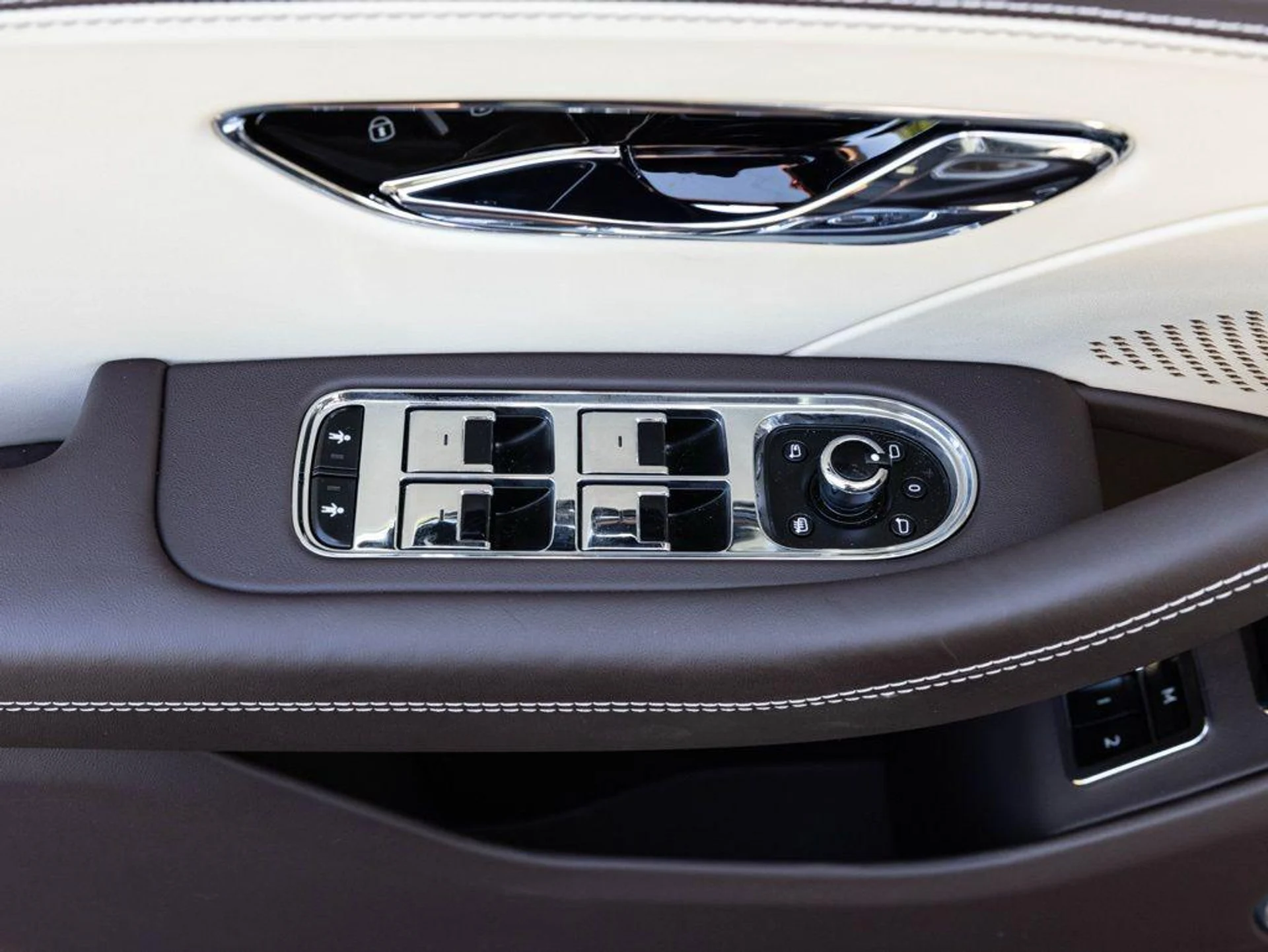 mph023_3071747618_514426019_69ea40e6a250cd82d00a2437_56dfb556d4