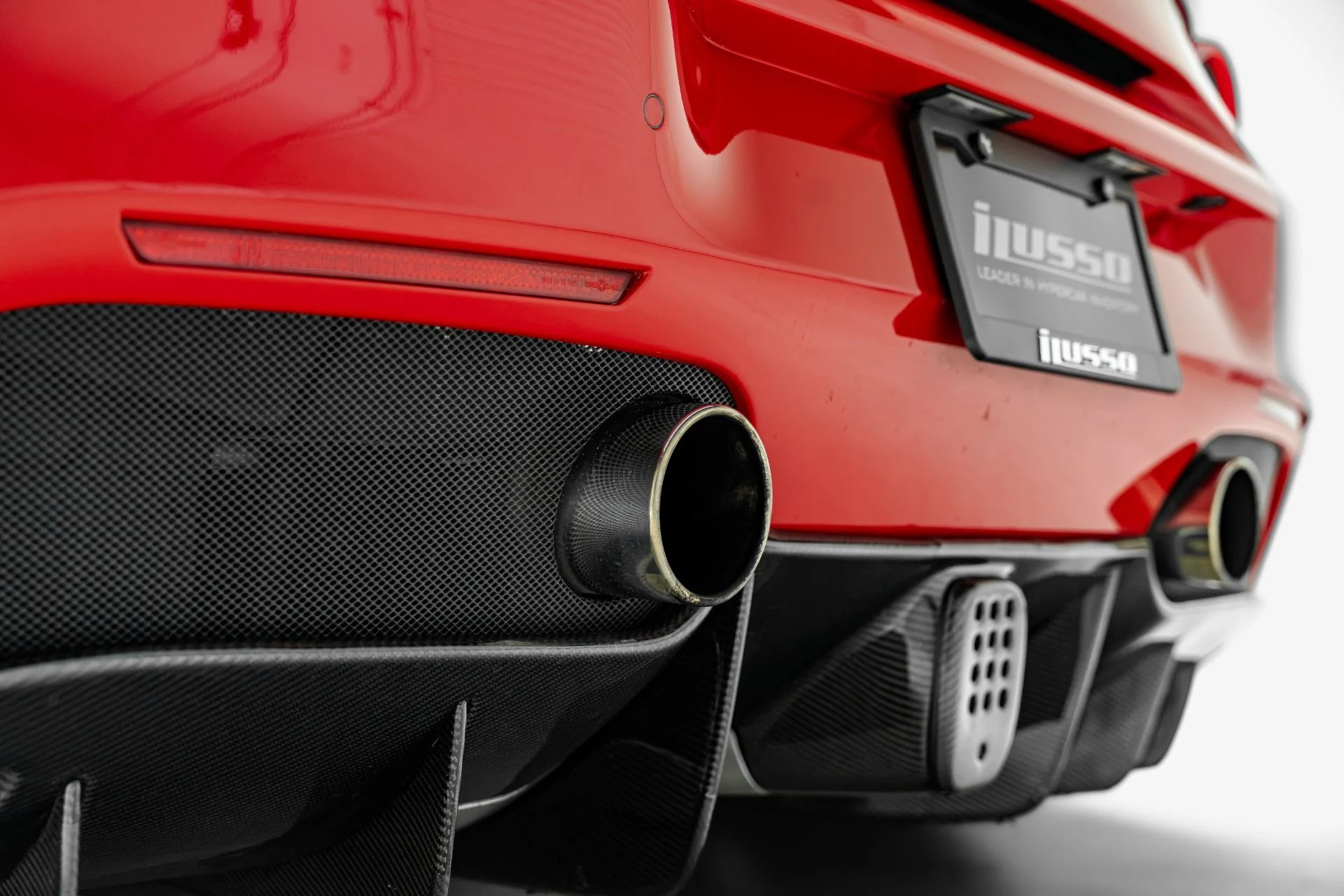 mph023_307991353_Used_2016_Ferrari_488_GTB_1789513518_3c6f3c6492