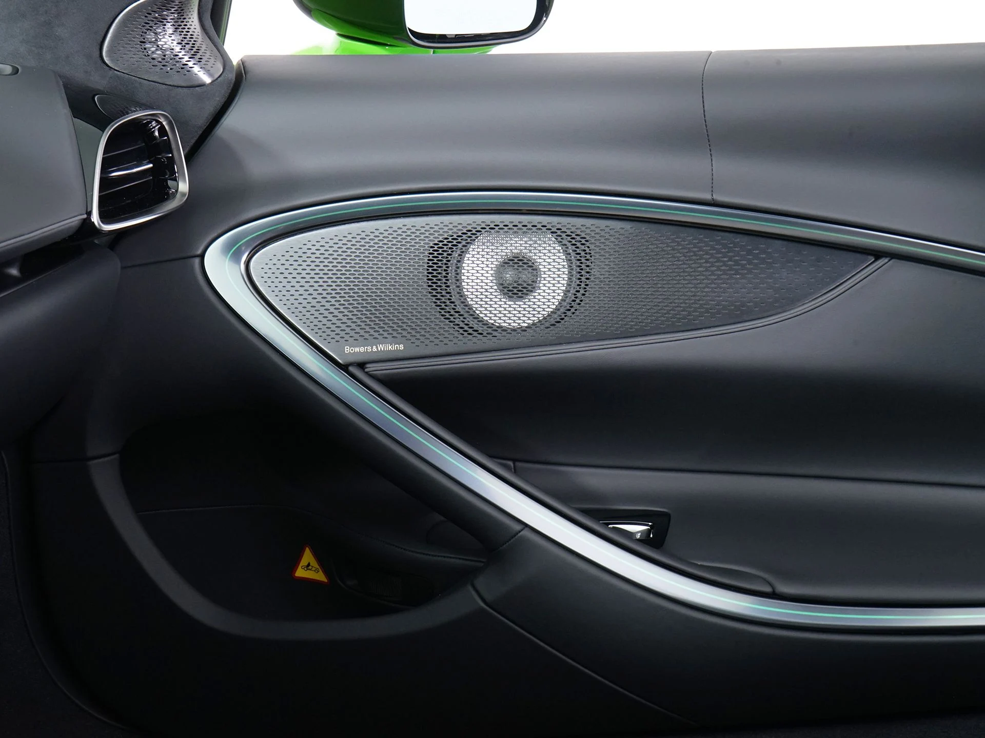 mph023_3081485024_ff63fb600946c1757bc6c38de289d3e1x_3a72618b8c