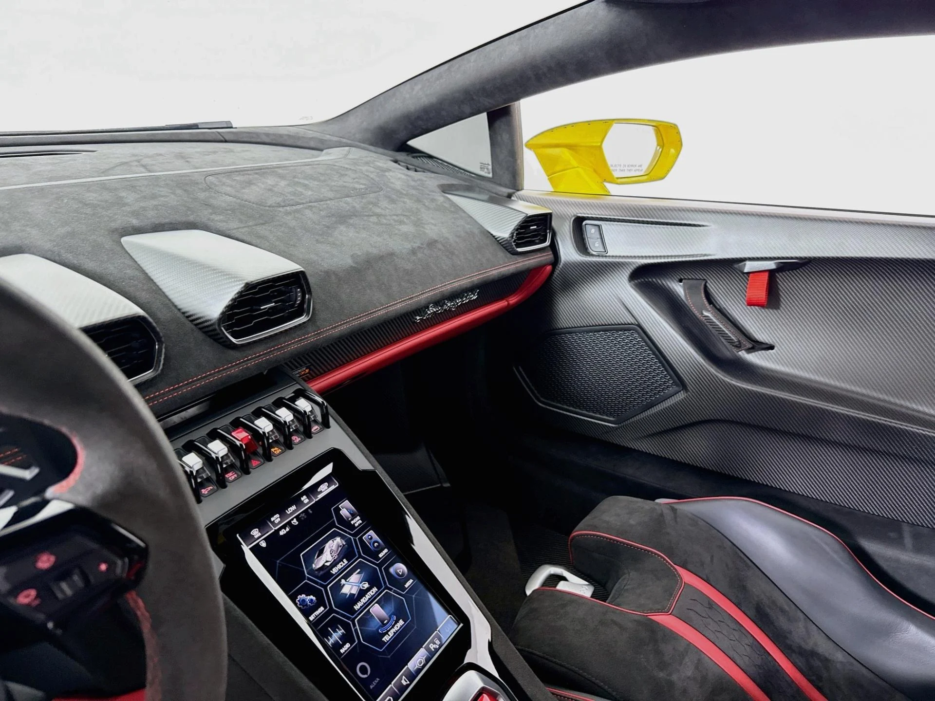 mph023_3082341563_Used_2023_Lamborghini_Huracan_Tecnica_1793401515_88c6c36ad0