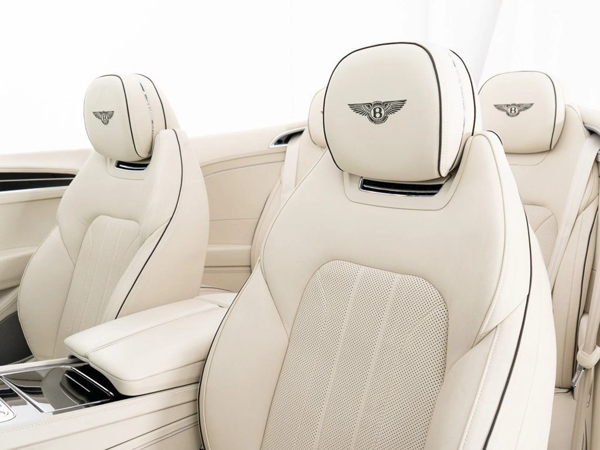 mph023_3083933710_68274b4e721d8d64b7fead96140783b5_1338d17bc7