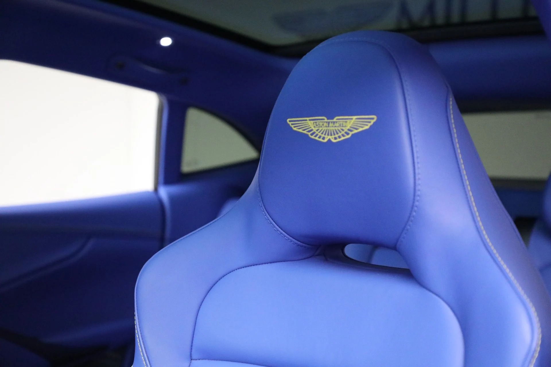 mph023_3090137296_Used_2024_Aston_Martin_DBX_707_1761409513_ed107fc556