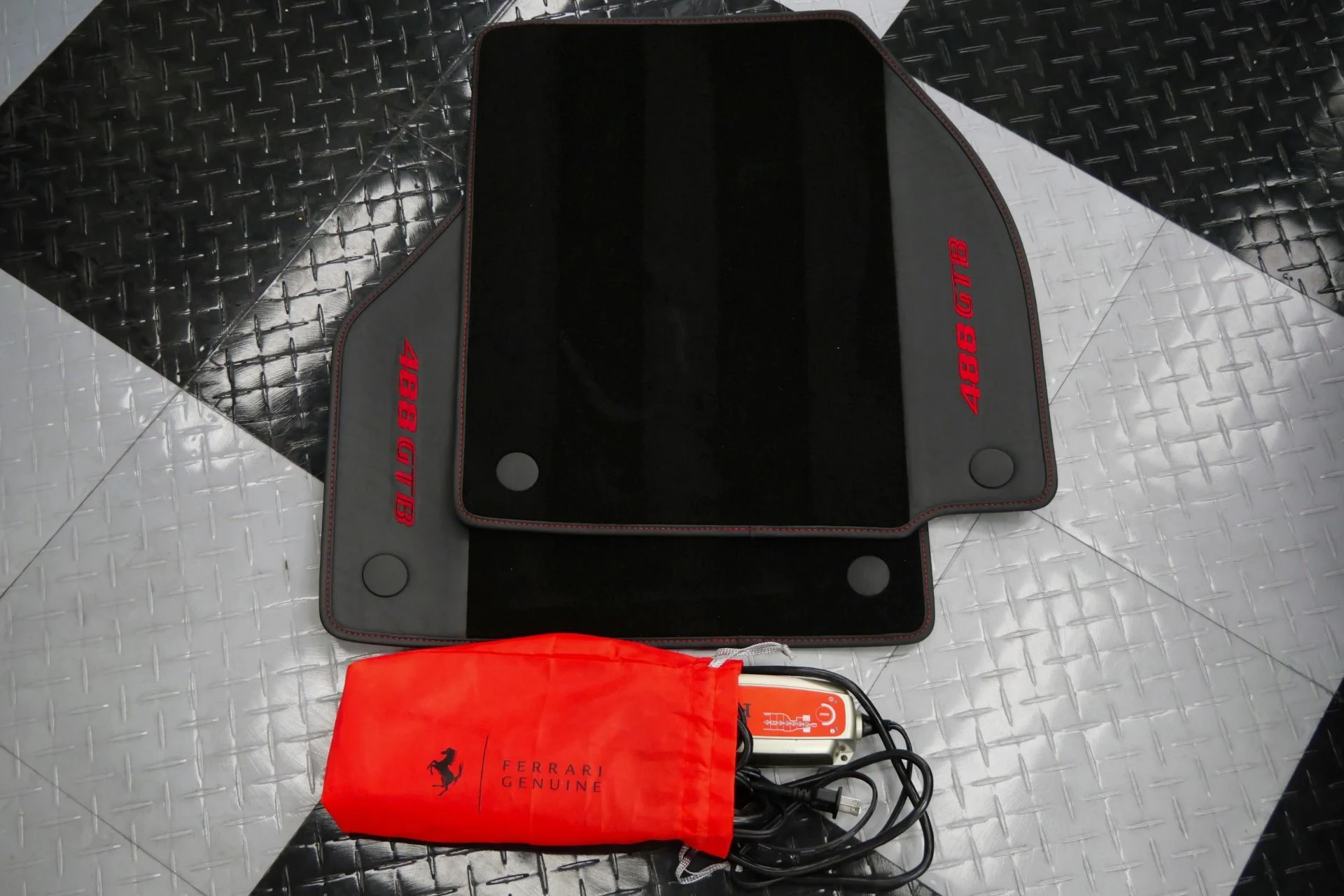 mph023_30929558_Used_2018_Ferrari_488_GTB_660_Horsepower_Leather_and_Alcantara_Seats_Forged_Wheels_1757341188_3bb9d9021f