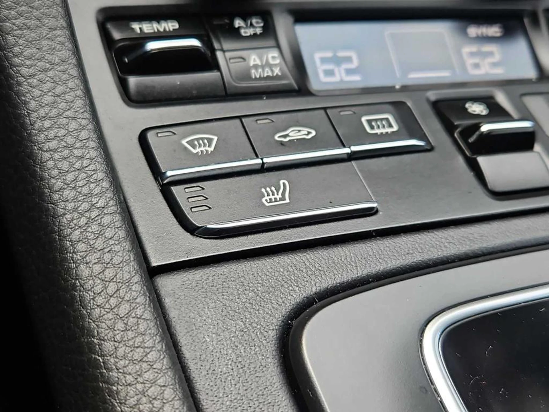 mph023_3099422014_Mgm_X_tach_LHE_Jdi_La_tfsw9q_IGM_d1002809c3