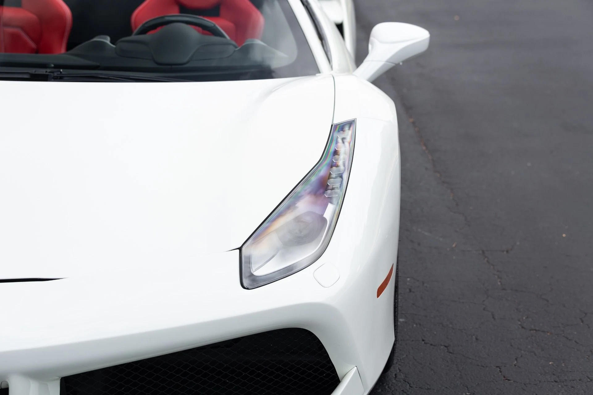 mph023_310101526_Used_2018_Ferrari_488_Spider_1779900992_d5b0a1bca2