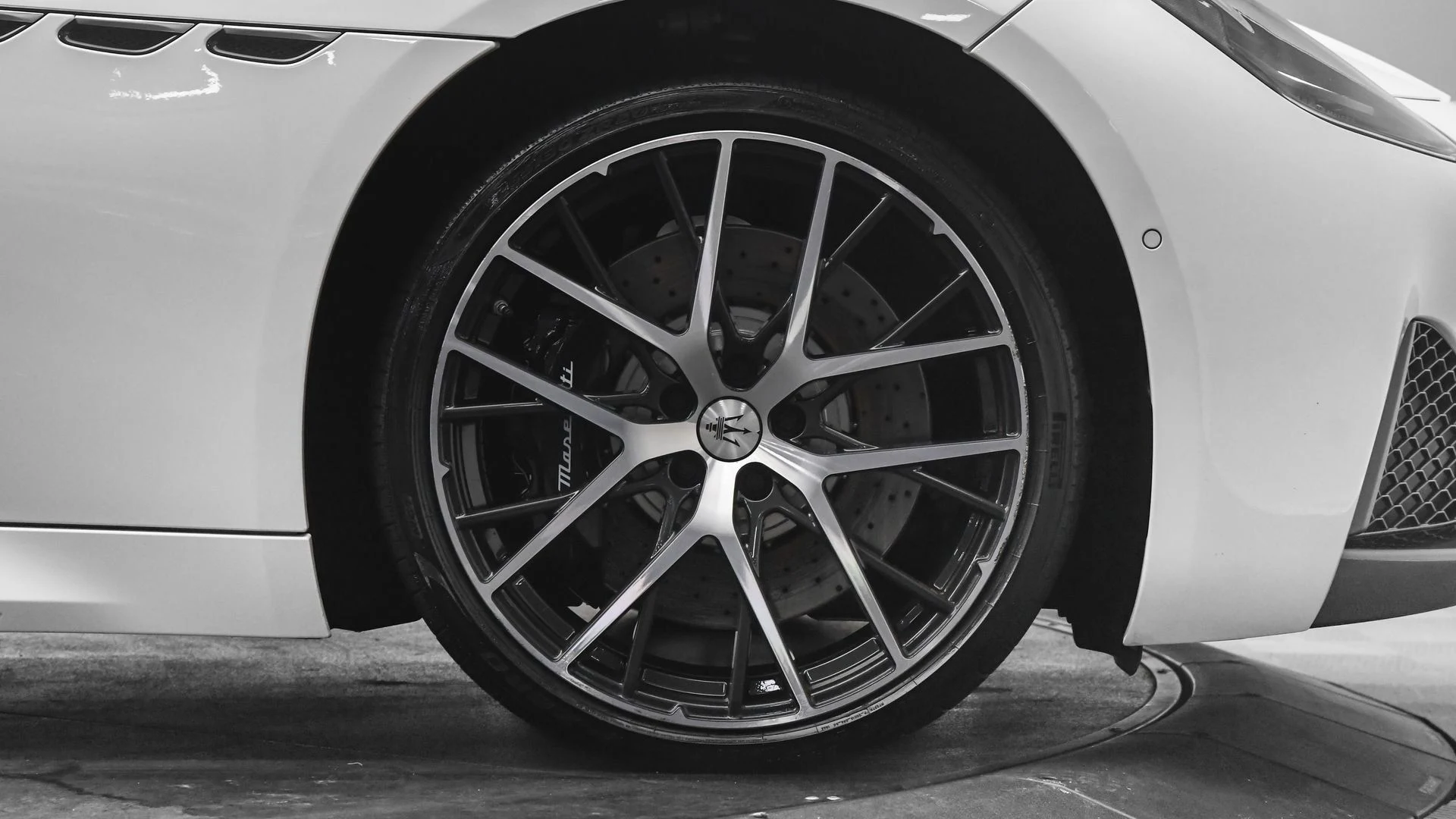 mph023_3109329800_2ce6fc785c904930b28da9bc3a8d3a1e_2ff552f49b