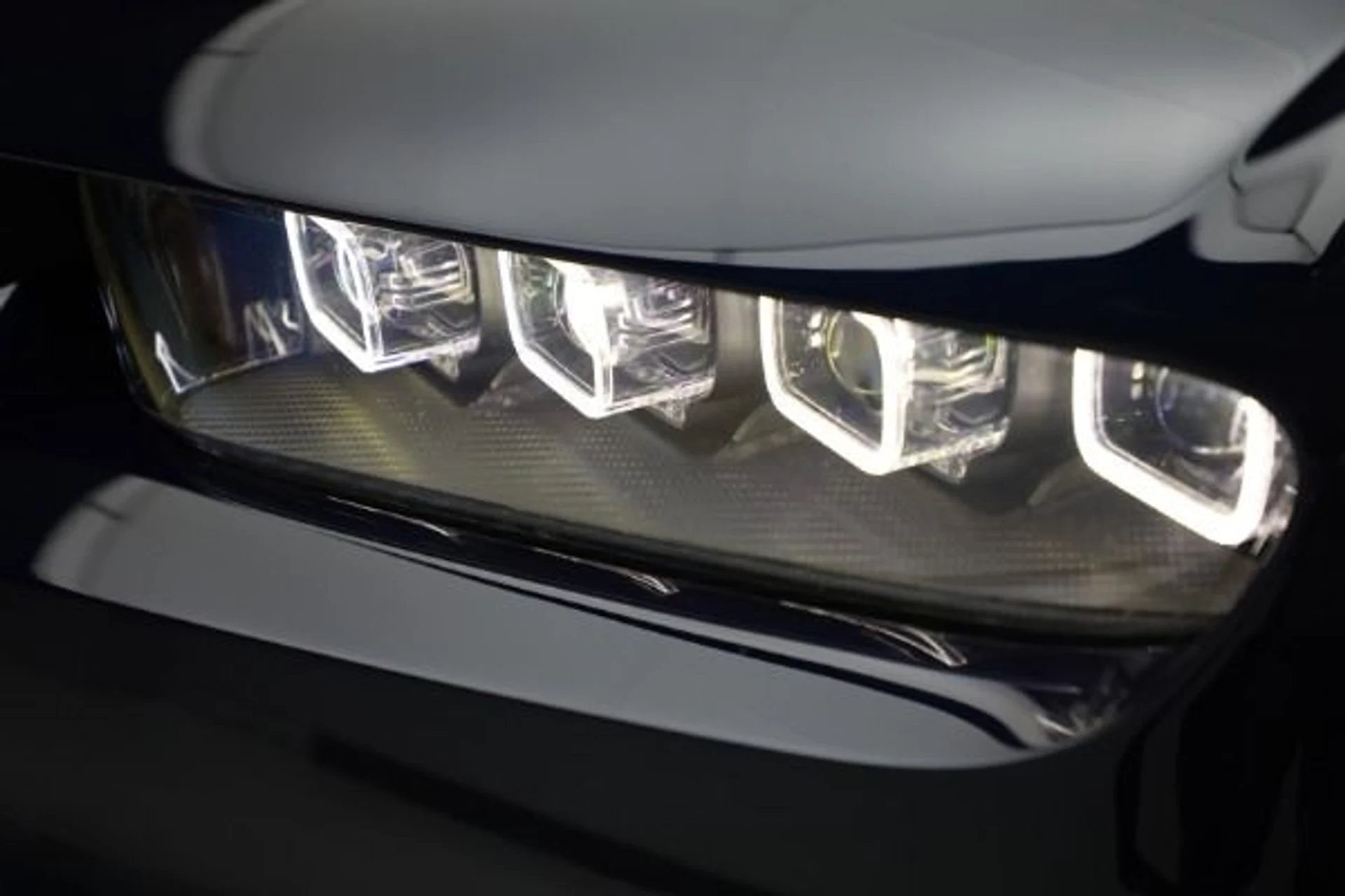 mph023_3110943390_Used_2020_Bugatti_Chiron_Sport_0e6be218c7