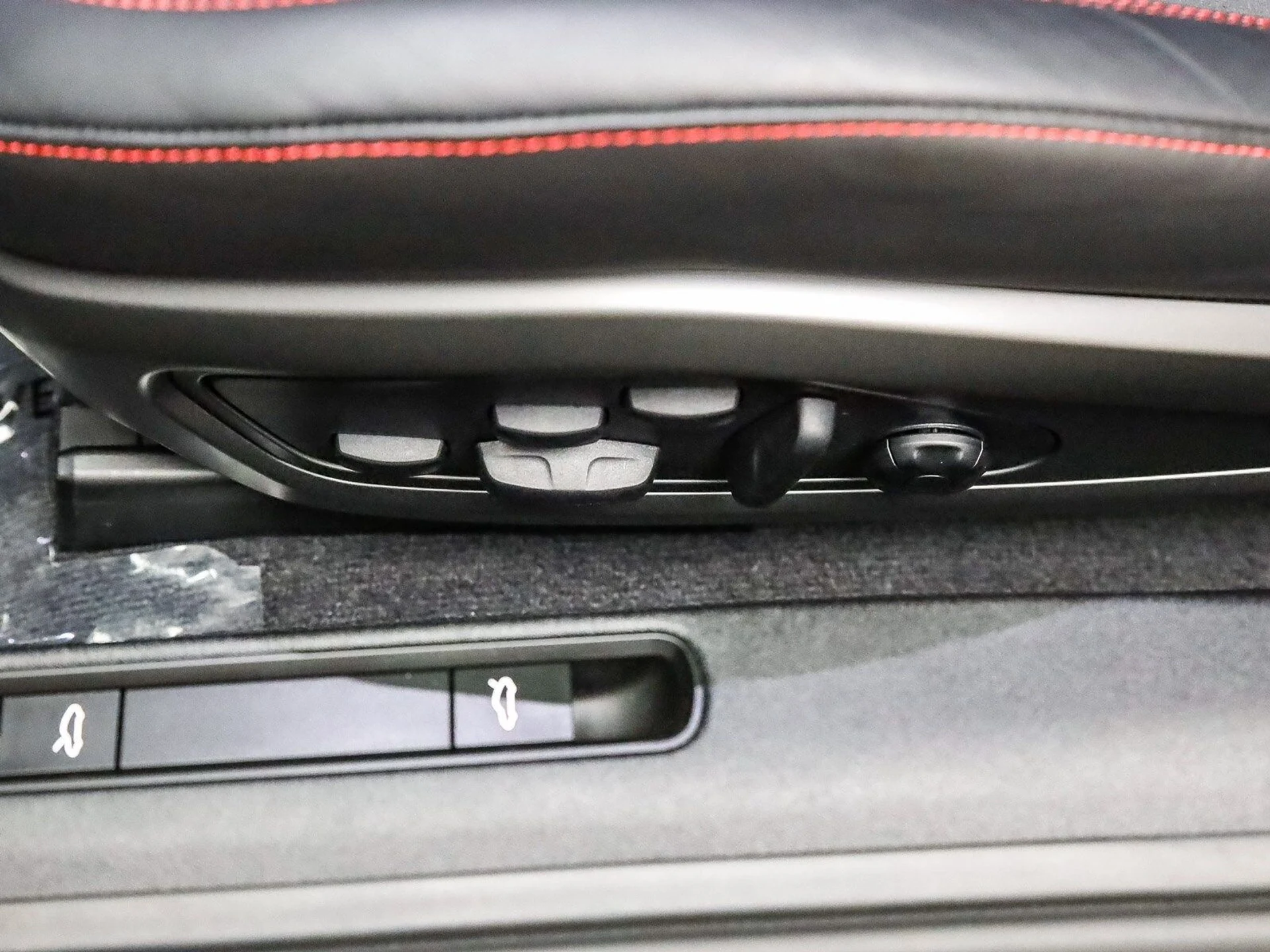 mph023_31209409_6a10ca4746a644632ca6ede65243a852x_9d70525476