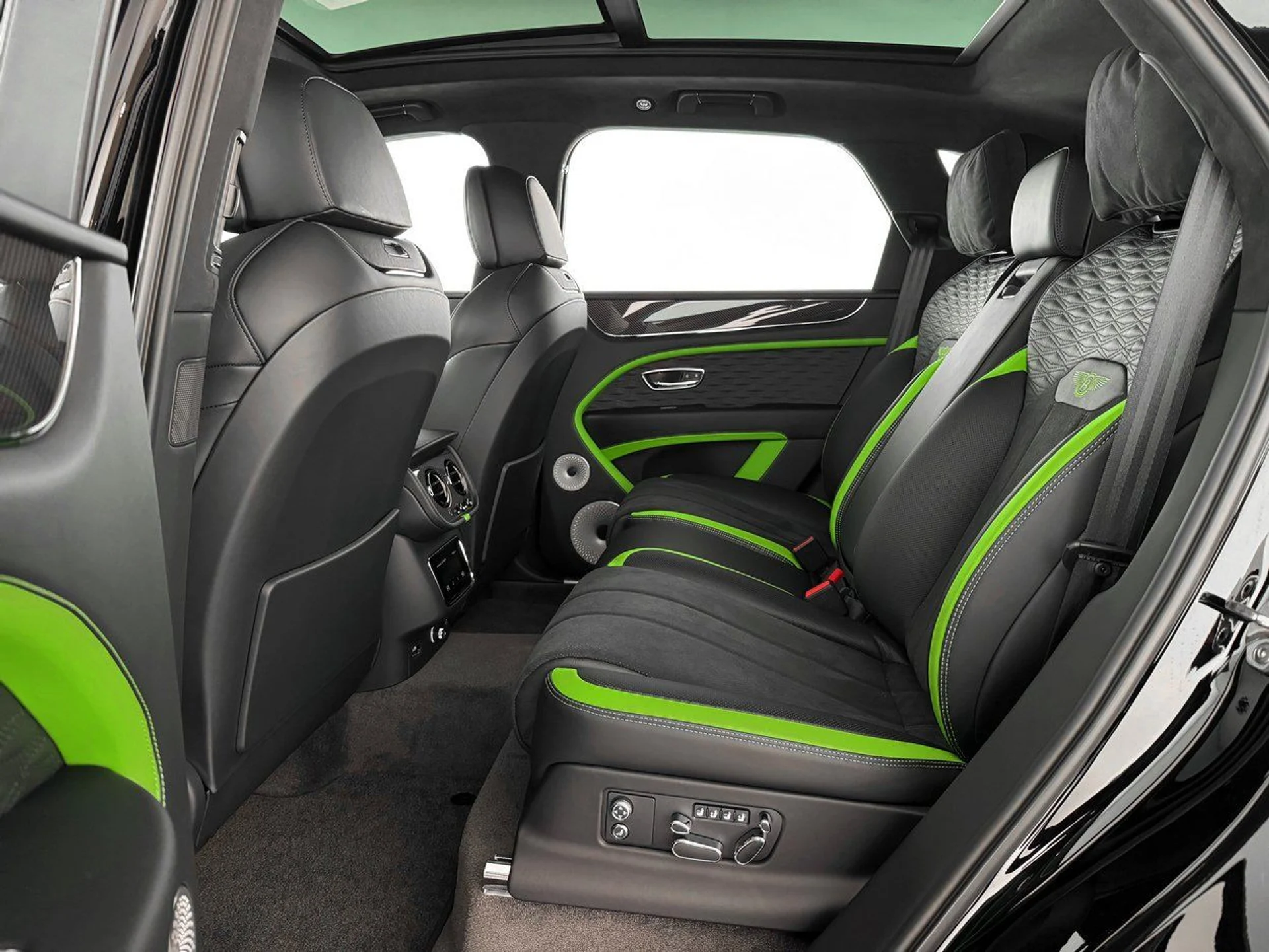 mph023_3130584392_8e3ff2d41ba708fa62aa4838645bebadx_527e55b565